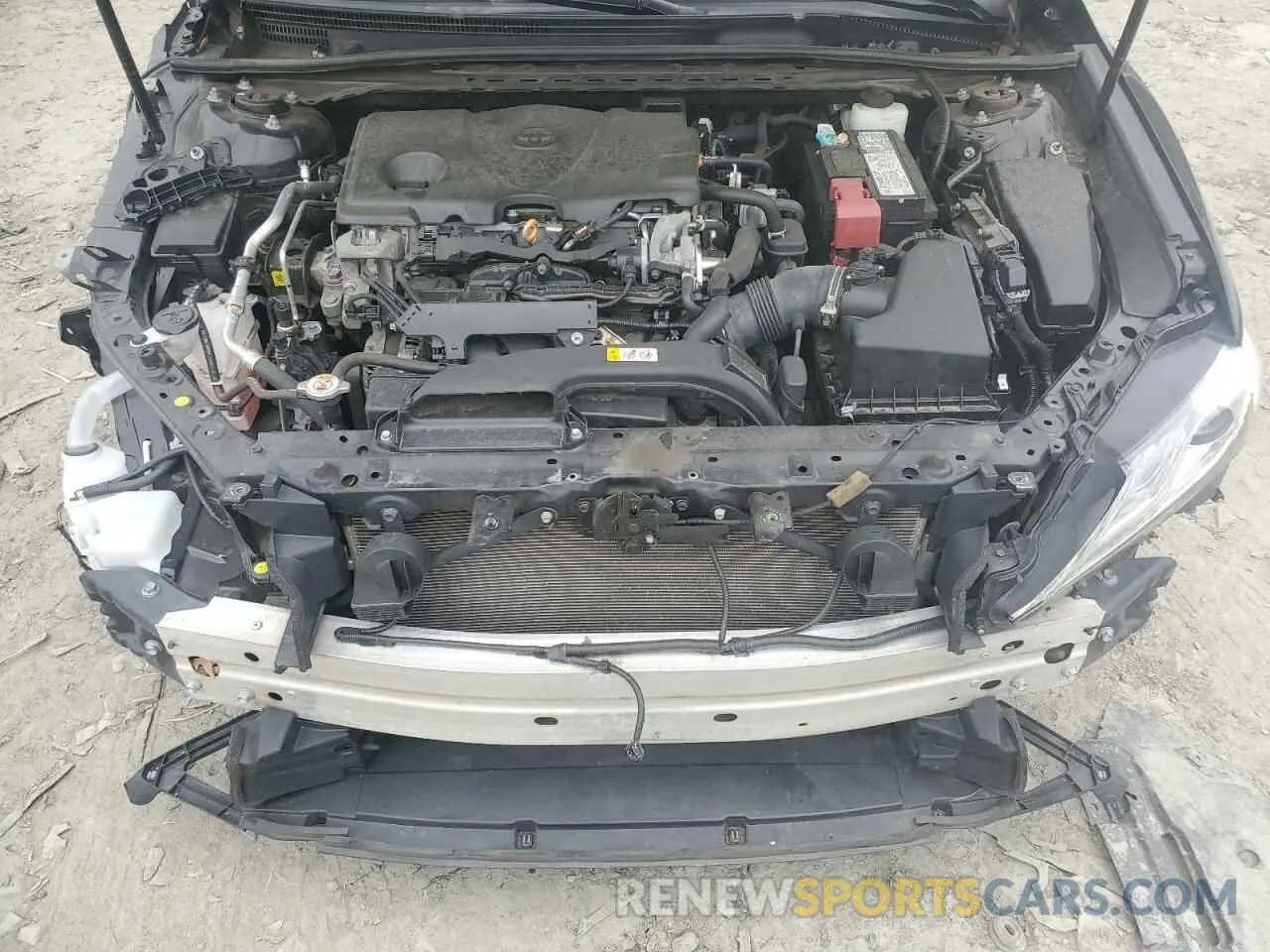 11 Photograph of a damaged car 4T1F11BK3LU014043 TOYOTA CAMRY 2020