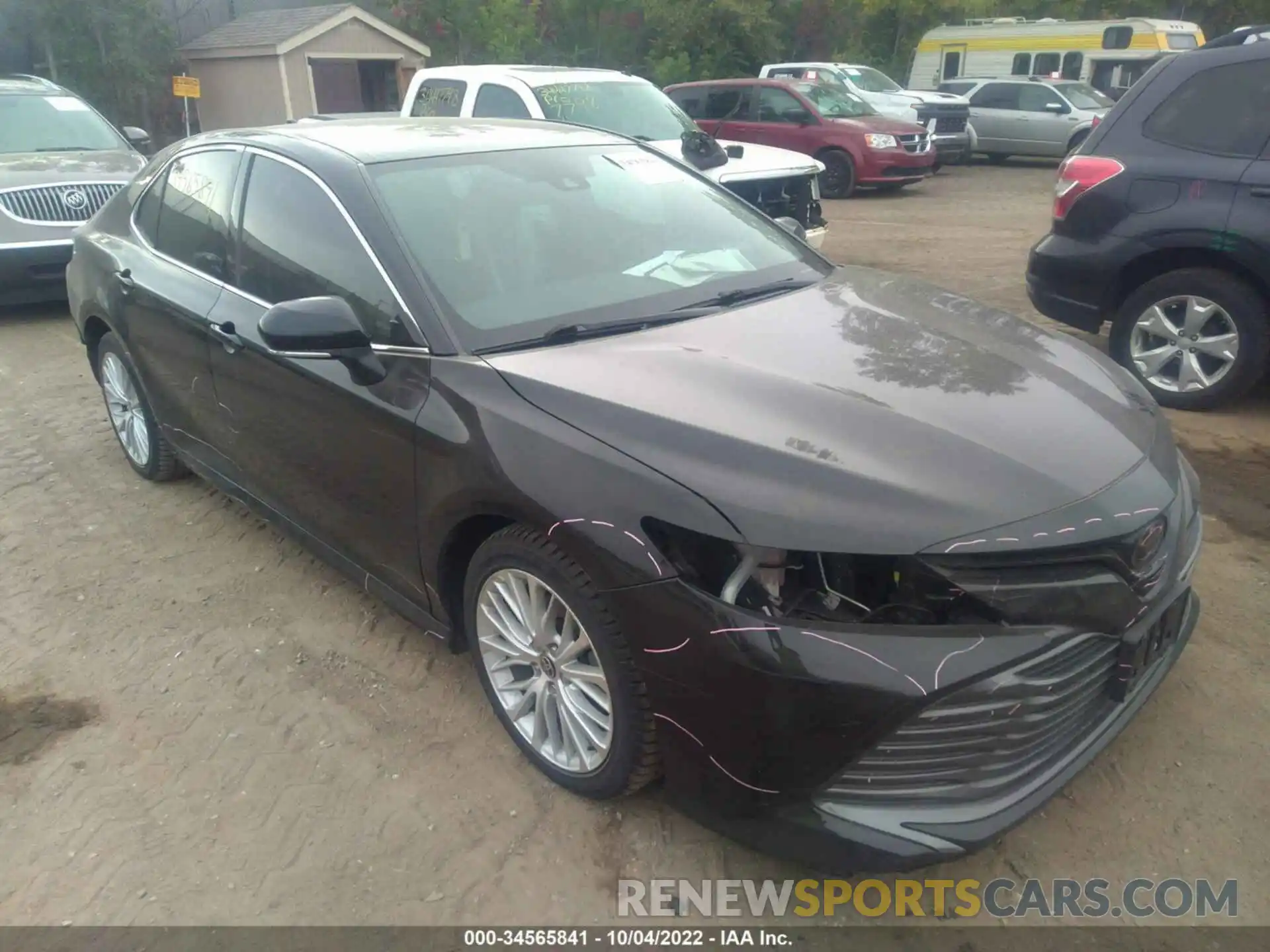 1 Photograph of a damaged car 4T1F11BK3LU015354 TOYOTA CAMRY 2020