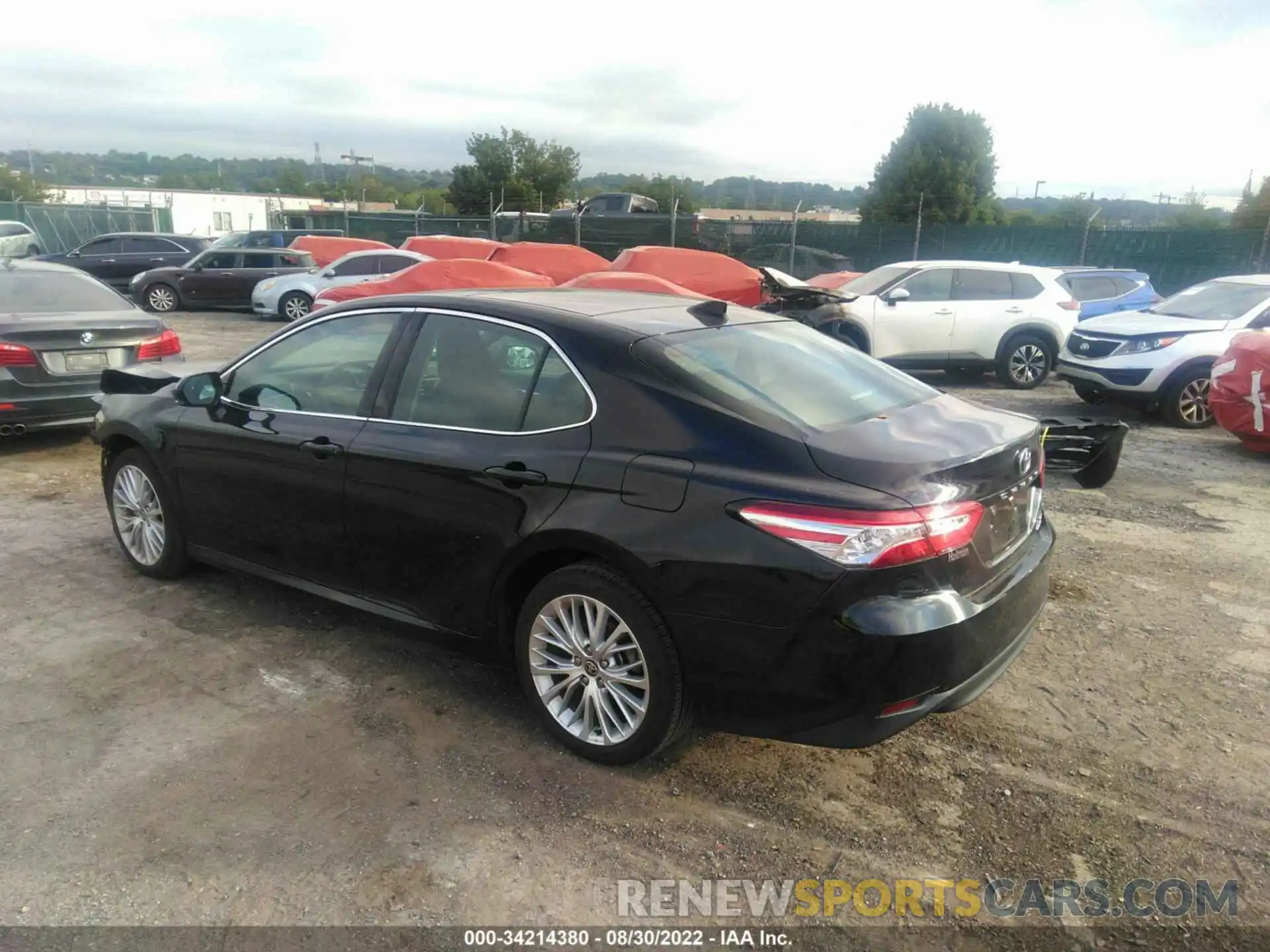 3 Photograph of a damaged car 4T1F11BK9LU019134 TOYOTA CAMRY 2020