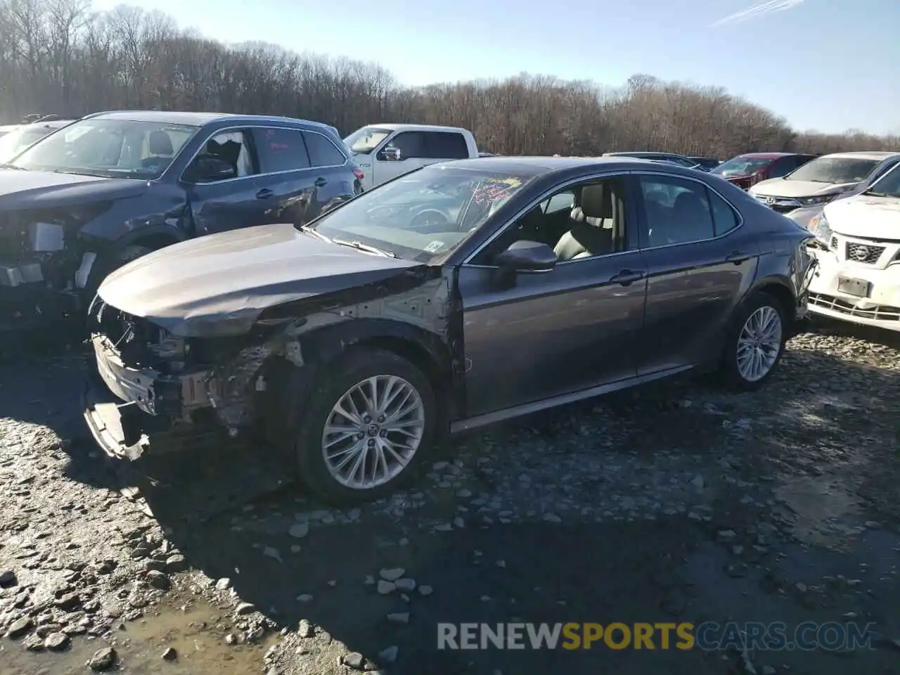 1 Photograph of a damaged car 4T1F11BKXLU001225 TOYOTA CAMRY 2020