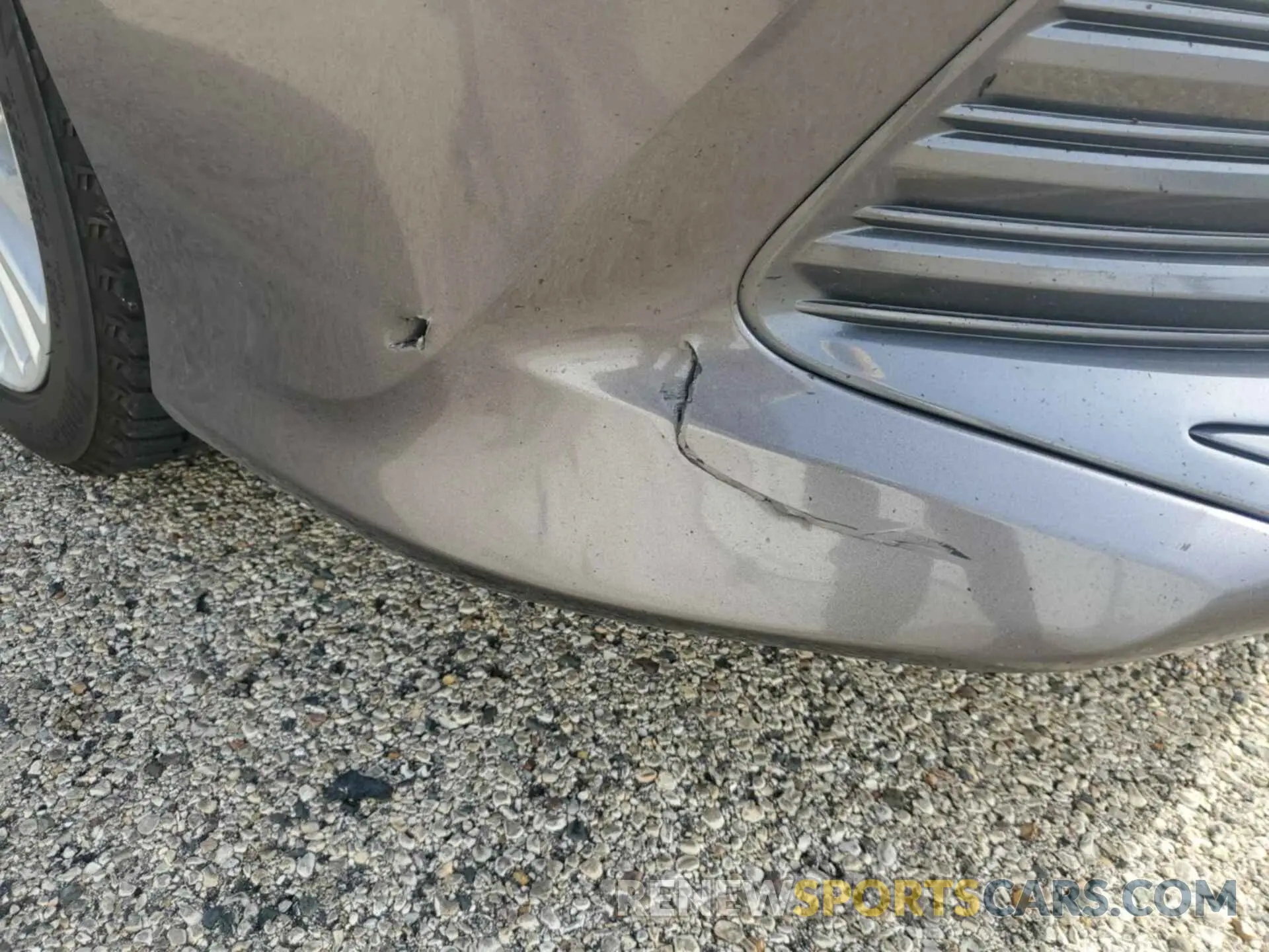 26 Photograph of a damaged car 4T1F31AK0LU014898 TOYOTA CAMRY 2020