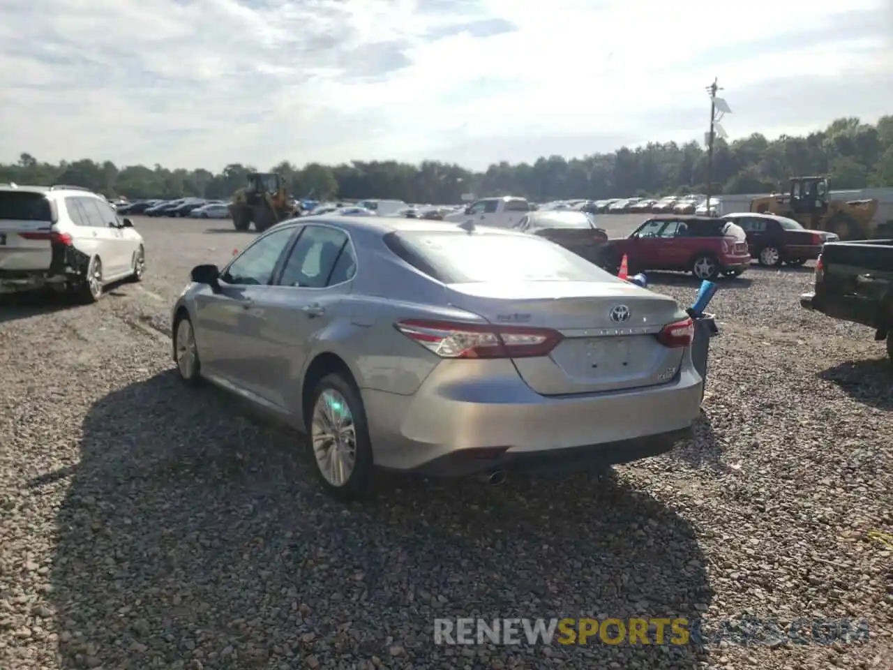 3 Photograph of a damaged car 4T1F31AK0LU532168 TOYOTA CAMRY 2020