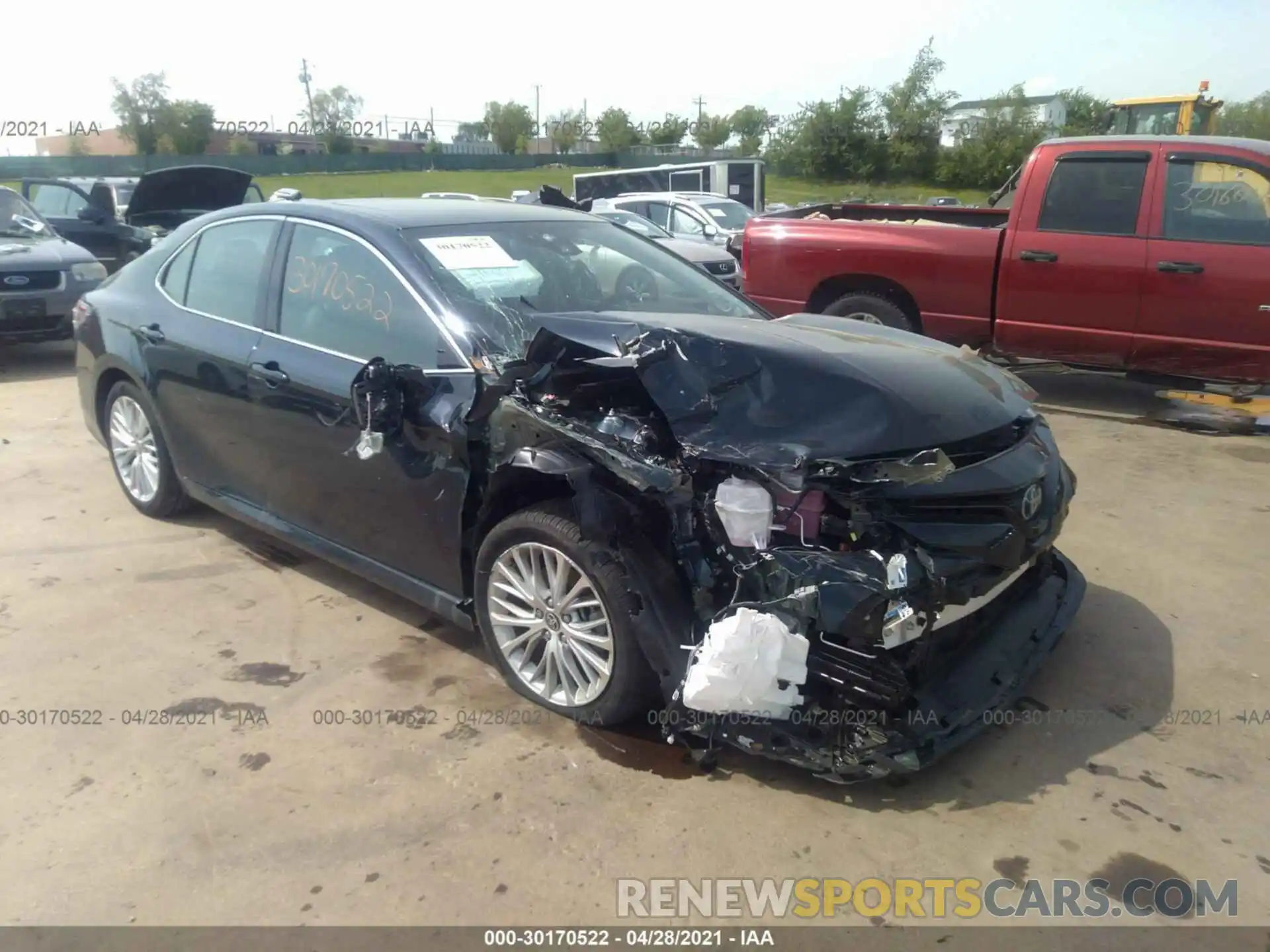 1 Photograph of a damaged car 4T1F31AK0LU539363 TOYOTA CAMRY 2020