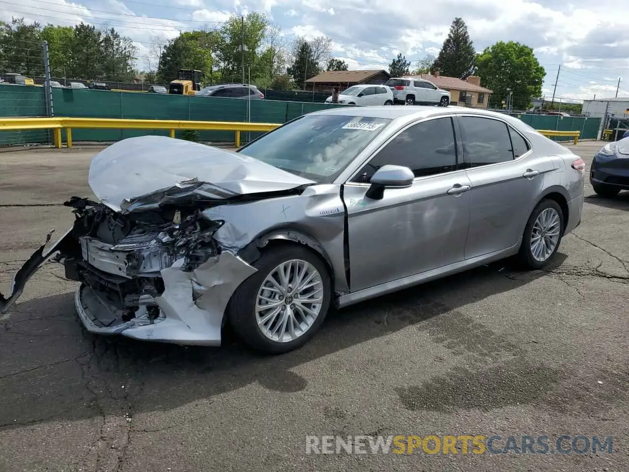 1 Photograph of a damaged car 4T1F31AK1LU532583 TOYOTA CAMRY 2020