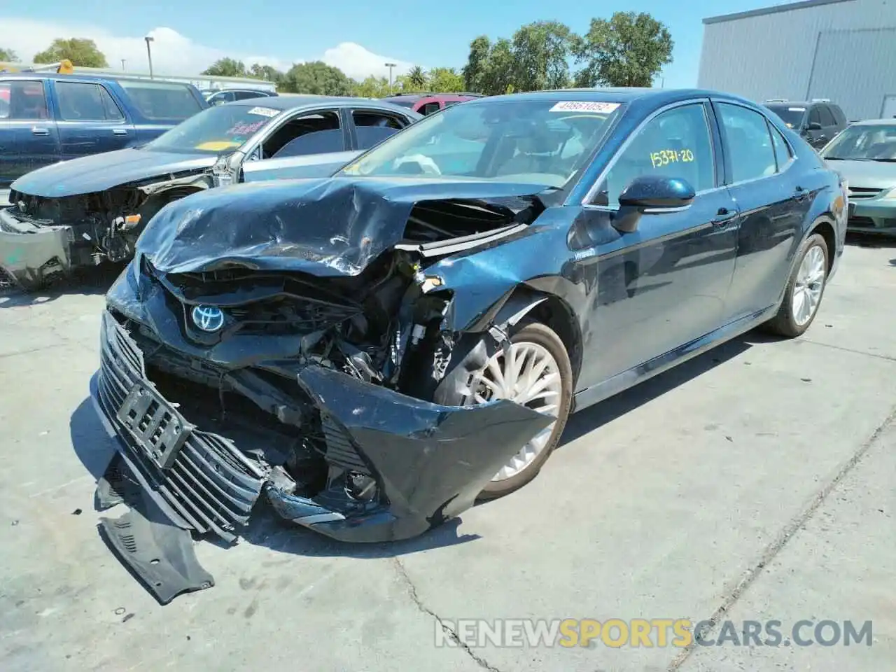 2 Photograph of a damaged car 4T1F31AK2LU009315 TOYOTA CAMRY 2020