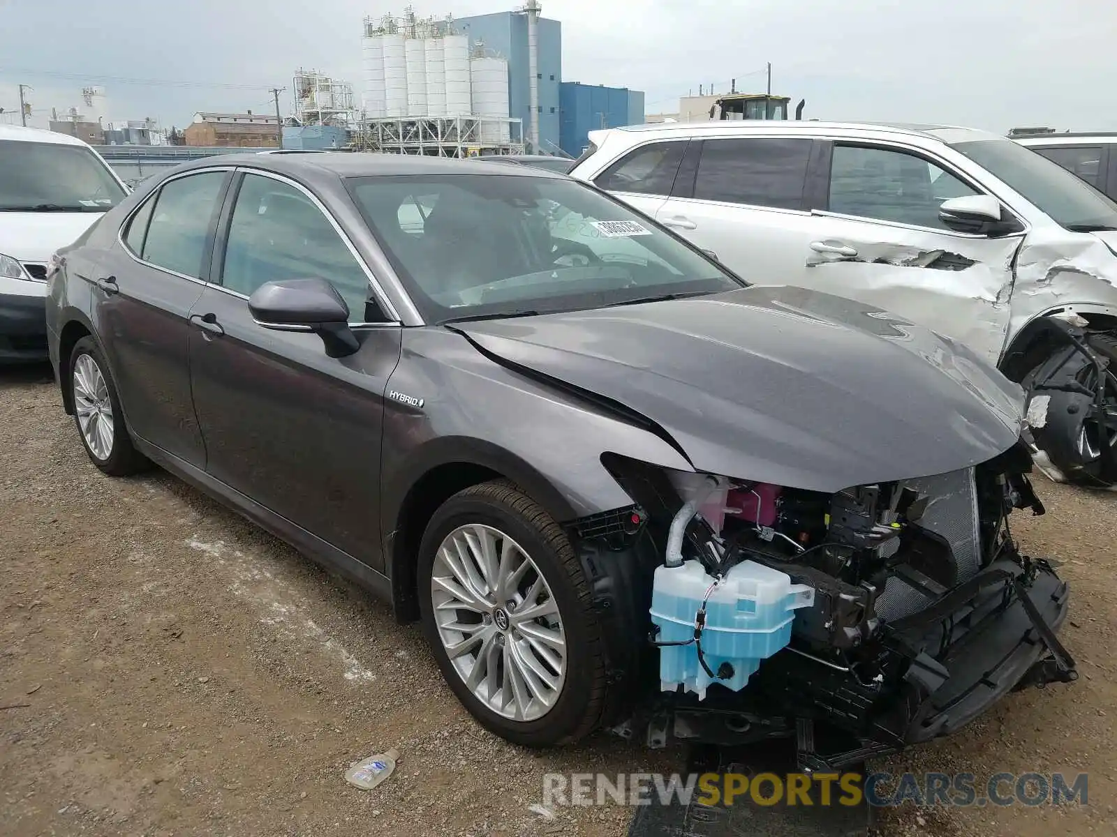 1 Photograph of a damaged car 4T1F31AK2LU009461 TOYOTA CAMRY 2020