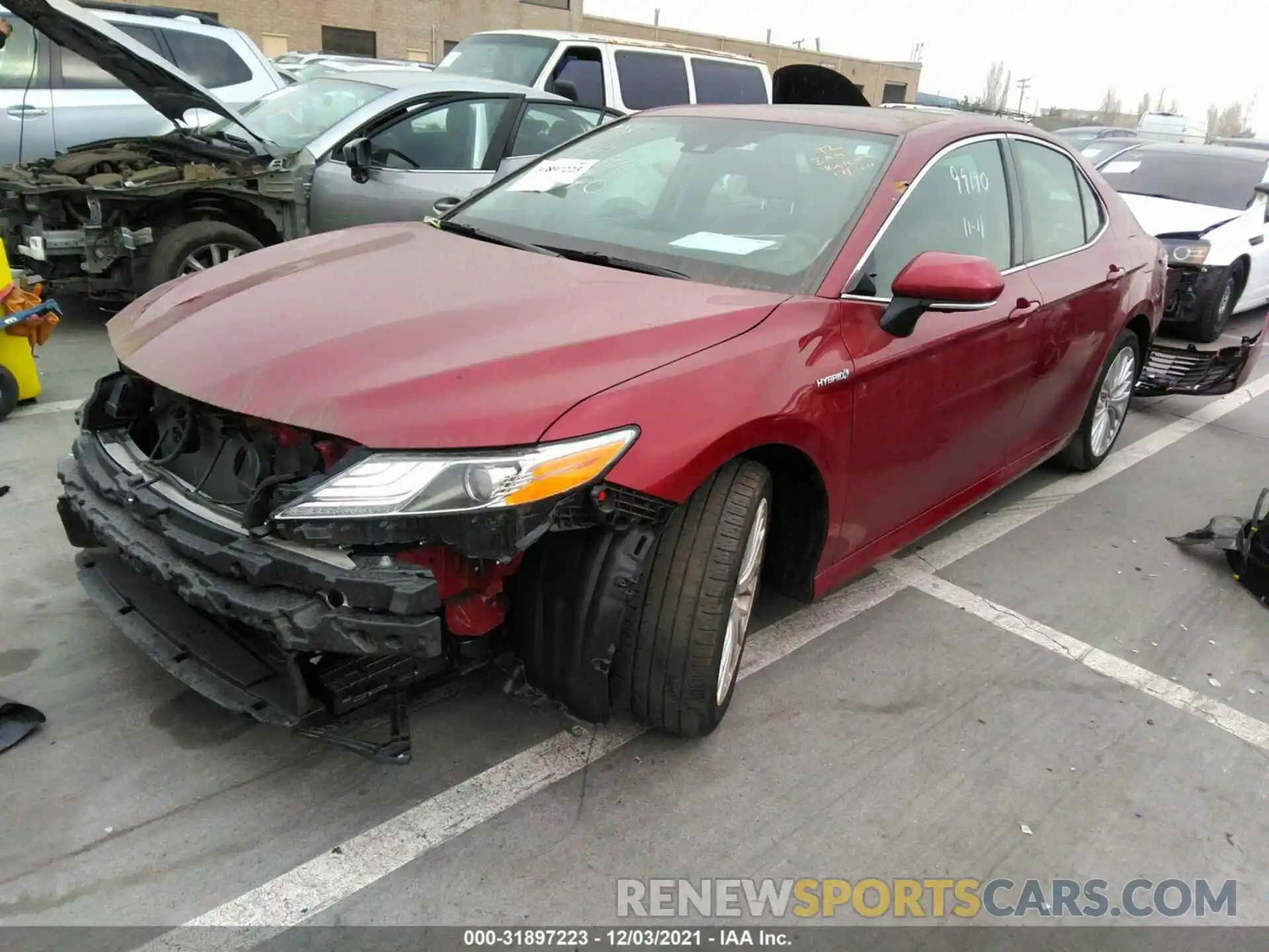 2 Photograph of a damaged car 4T1F31AK2LU012912 TOYOTA CAMRY 2020