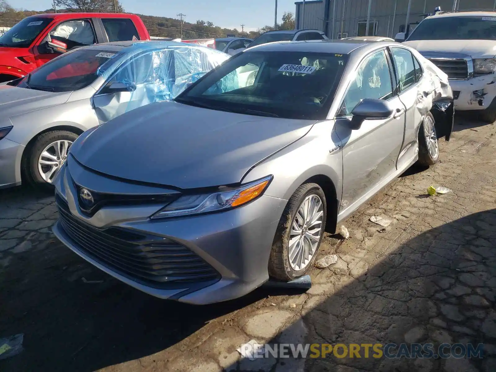 2 Photograph of a damaged car 4T1F31AK2LU525044 TOYOTA CAMRY 2020