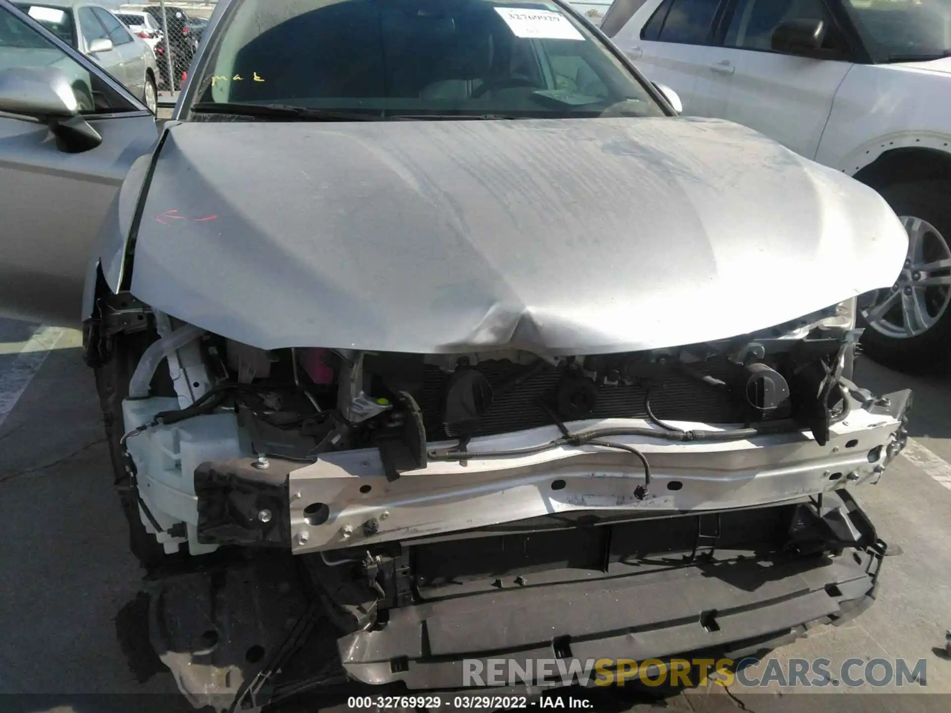 6 Photograph of a damaged car 4T1F31AK2LU526257 TOYOTA CAMRY 2020