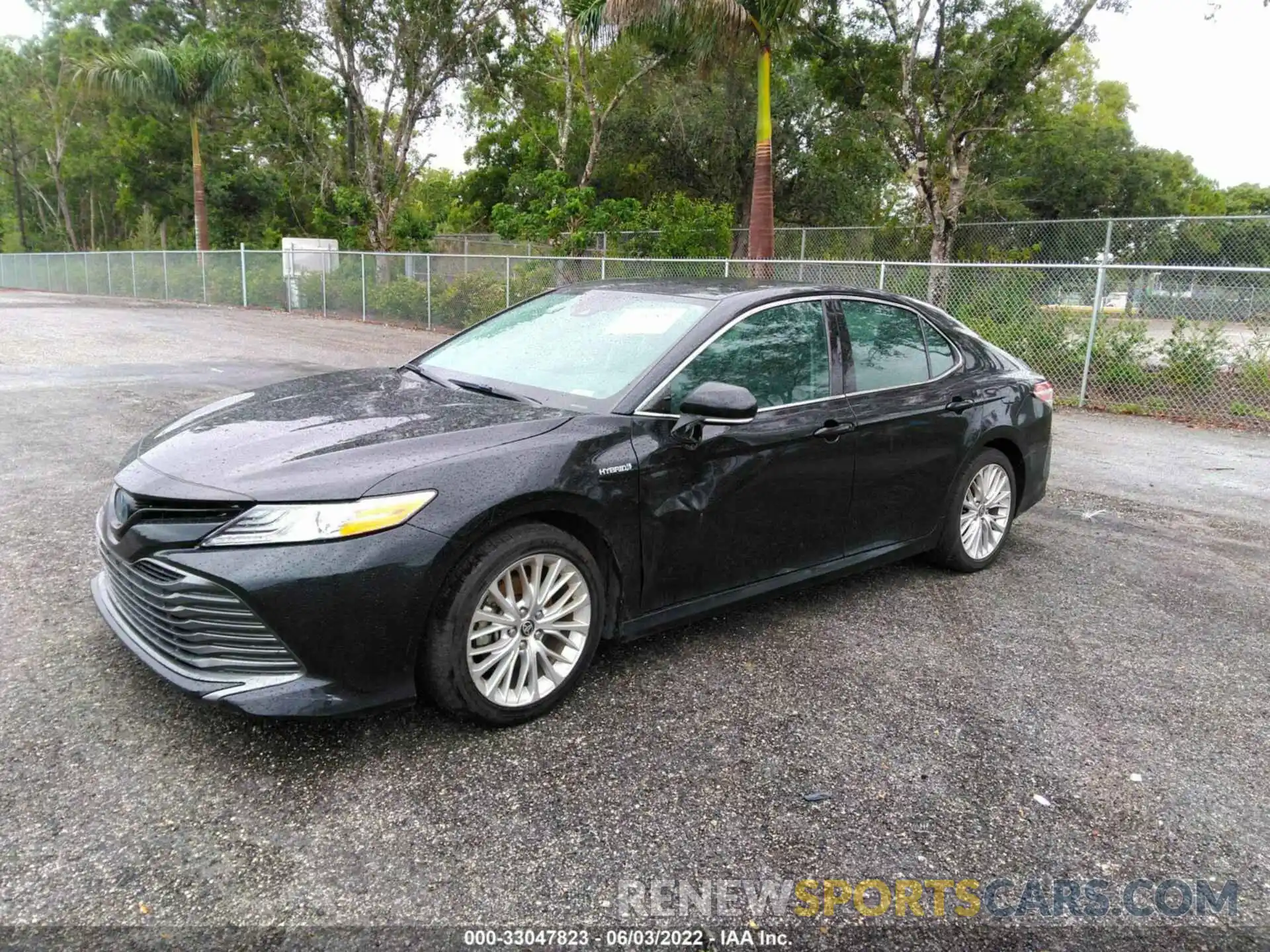 2 Photograph of a damaged car 4T1F31AK2LU539798 TOYOTA CAMRY 2020