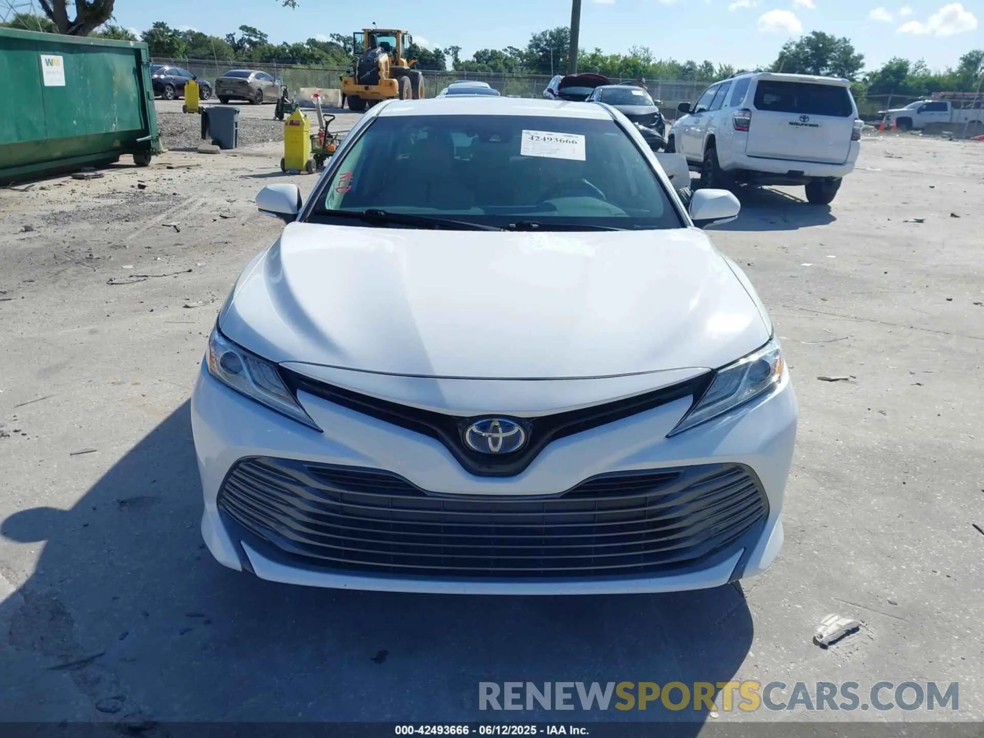 12 Photograph of a damaged car 4T1F31AK2LU545200 TOYOTA CAMRY 2020