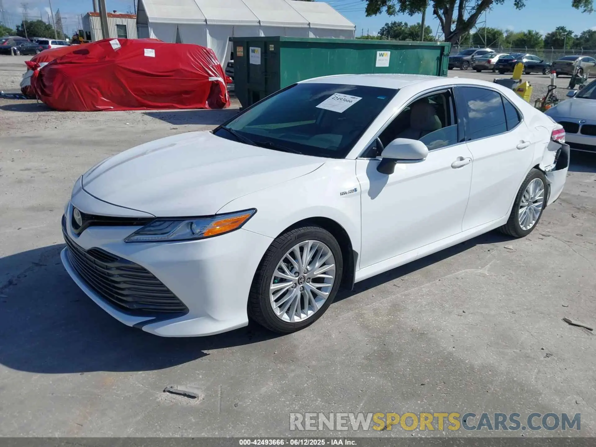 2 Photograph of a damaged car 4T1F31AK2LU545200 TOYOTA CAMRY 2020