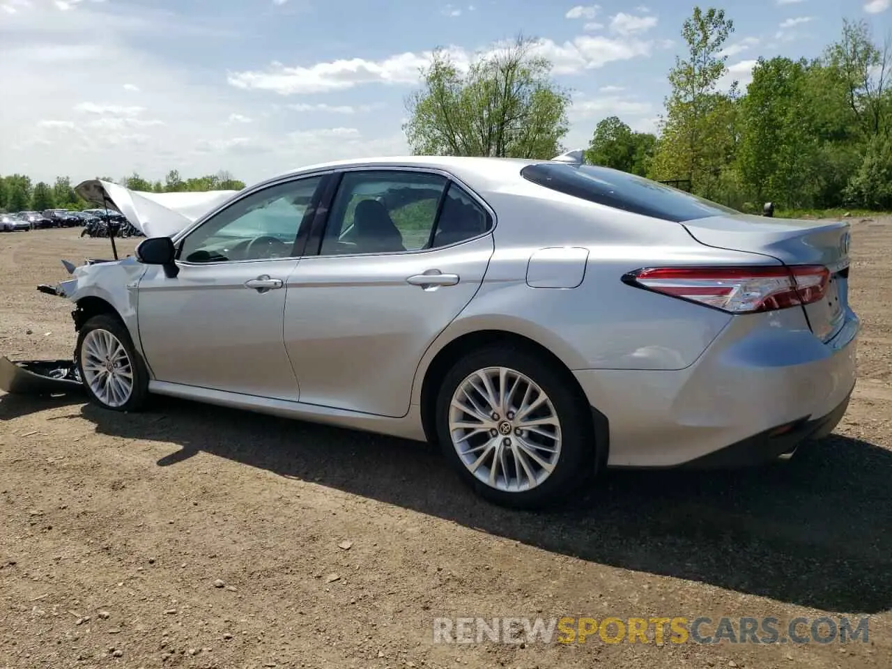 2 Photograph of a damaged car 4T1F31AK2LU545942 TOYOTA CAMRY 2020