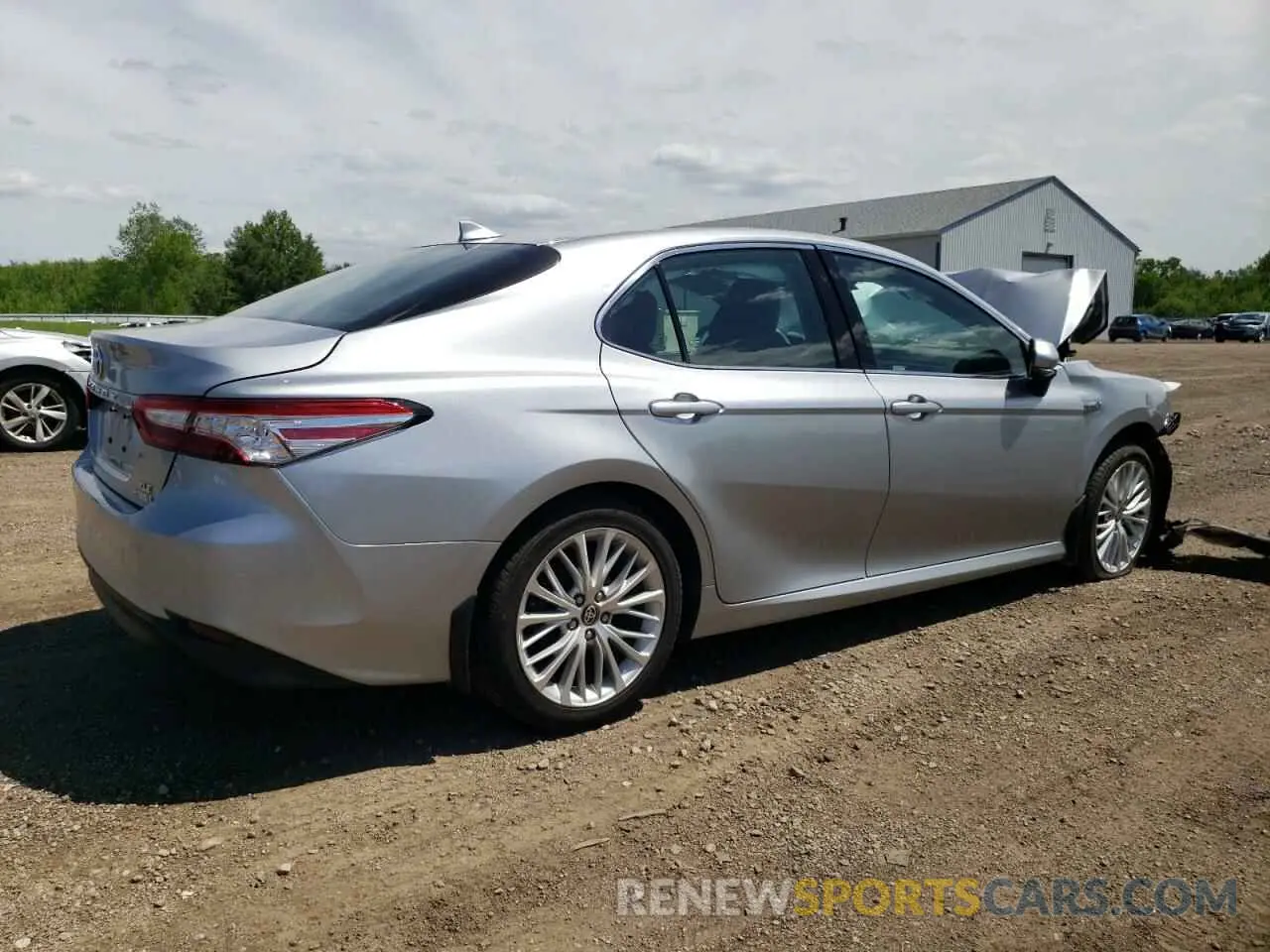 3 Photograph of a damaged car 4T1F31AK2LU545942 TOYOTA CAMRY 2020