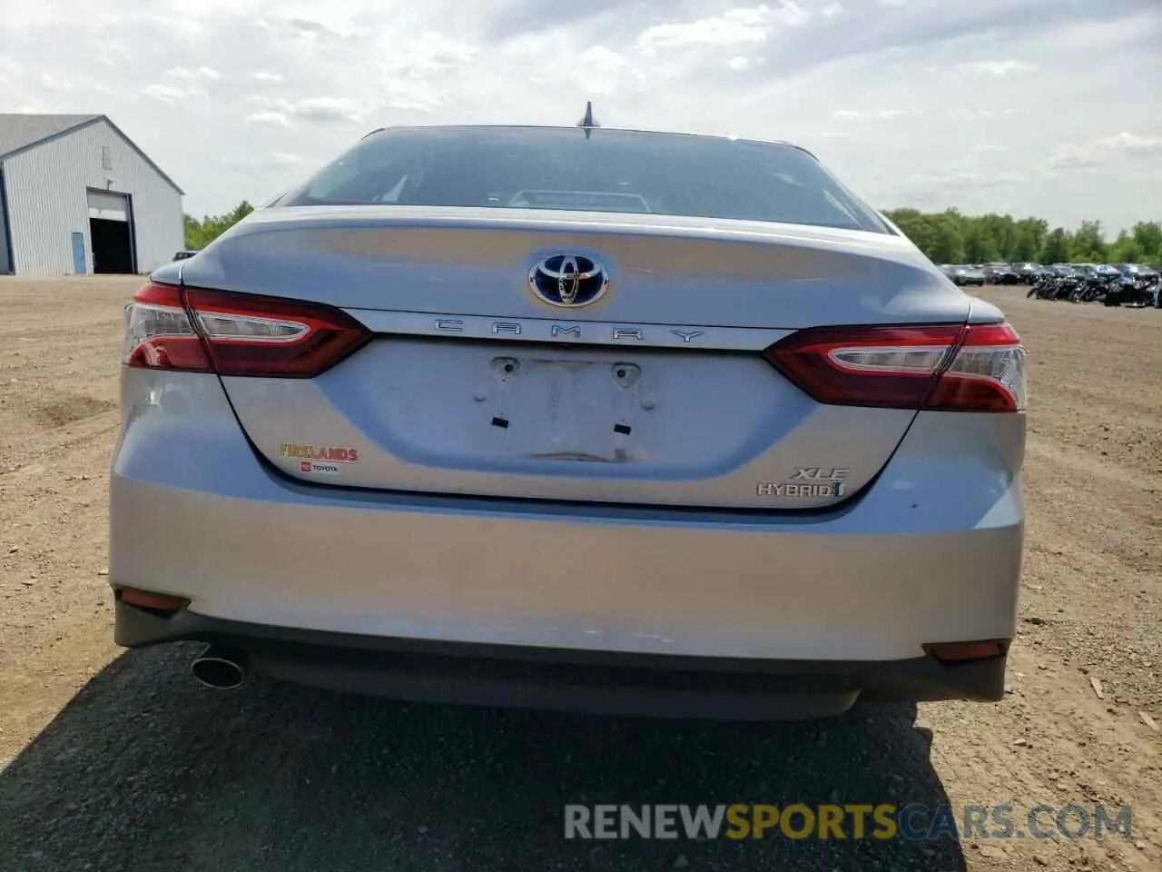 6 Photograph of a damaged car 4T1F31AK2LU545942 TOYOTA CAMRY 2020