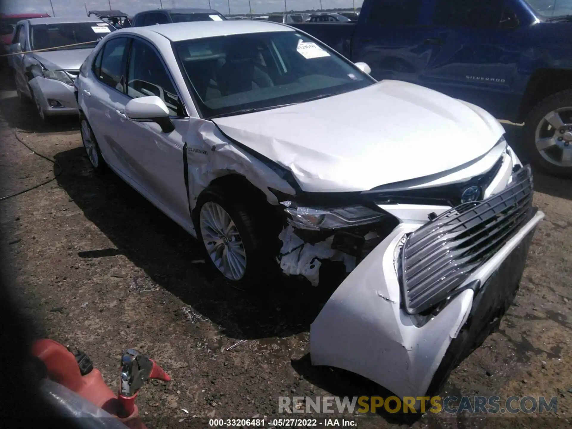 1 Photograph of a damaged car 4T1F31AK3LU009257 TOYOTA CAMRY 2020