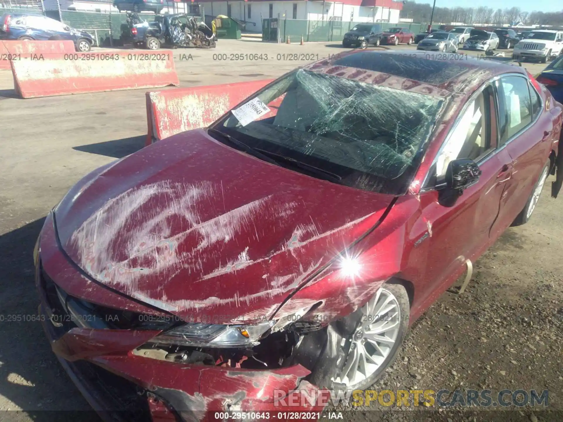 6 Photograph of a damaged car 4T1F31AK3LU009422 TOYOTA CAMRY 2020