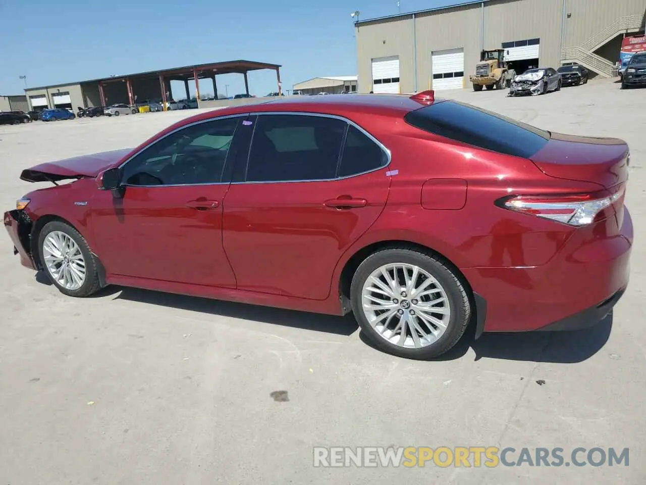 2 Photograph of a damaged car 4T1F31AK3LU012384 TOYOTA CAMRY 2020