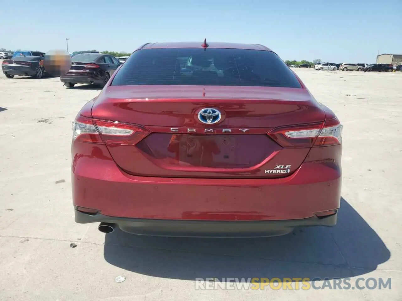 6 Photograph of a damaged car 4T1F31AK3LU012384 TOYOTA CAMRY 2020
