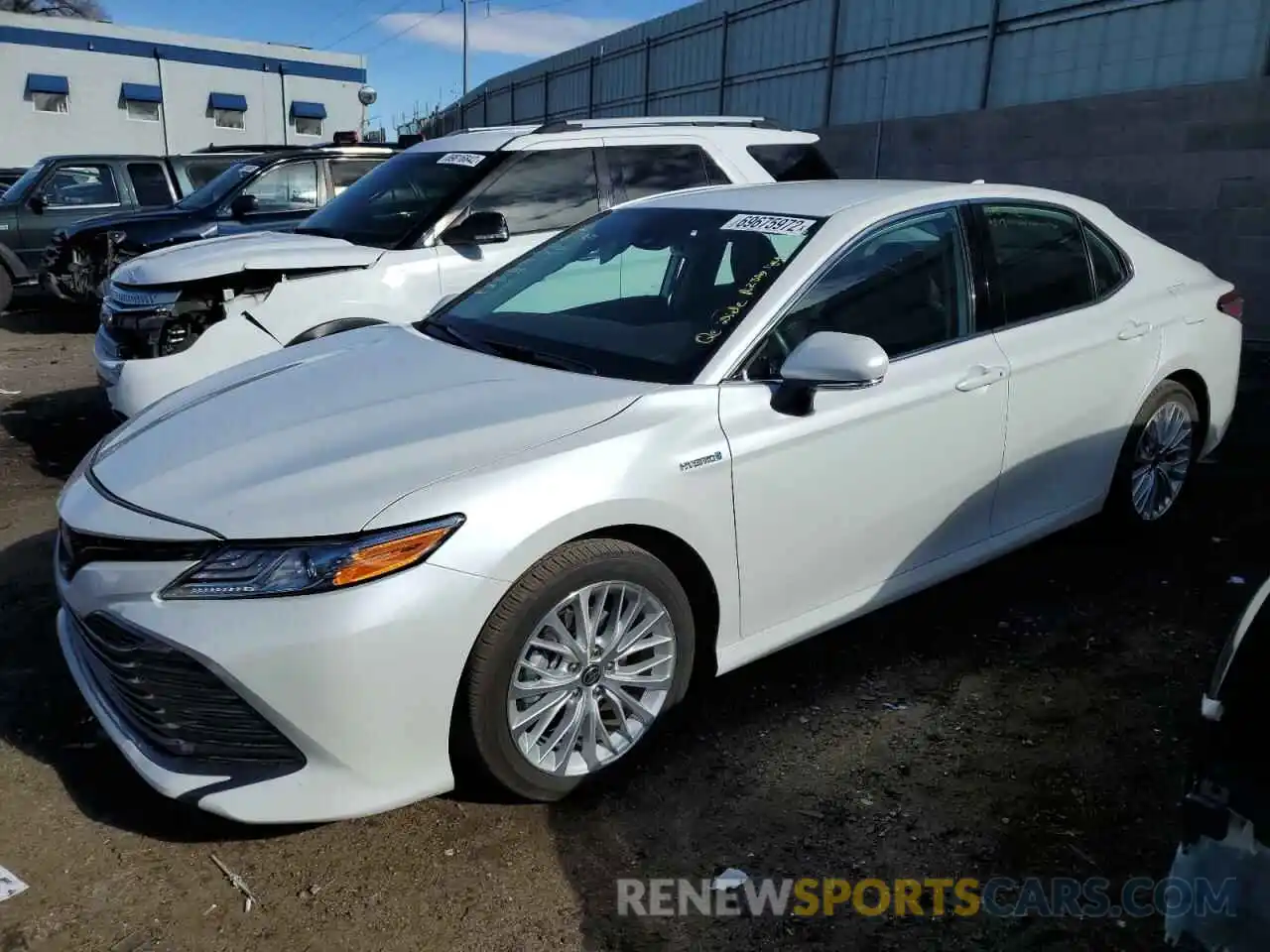 1 Photograph of a damaged car 4T1F31AK3LU536053 TOYOTA CAMRY 2020