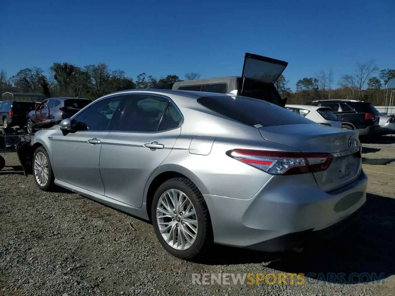 2 Photograph of a damaged car 4T1F31AK3LU540183 TOYOTA CAMRY 2020