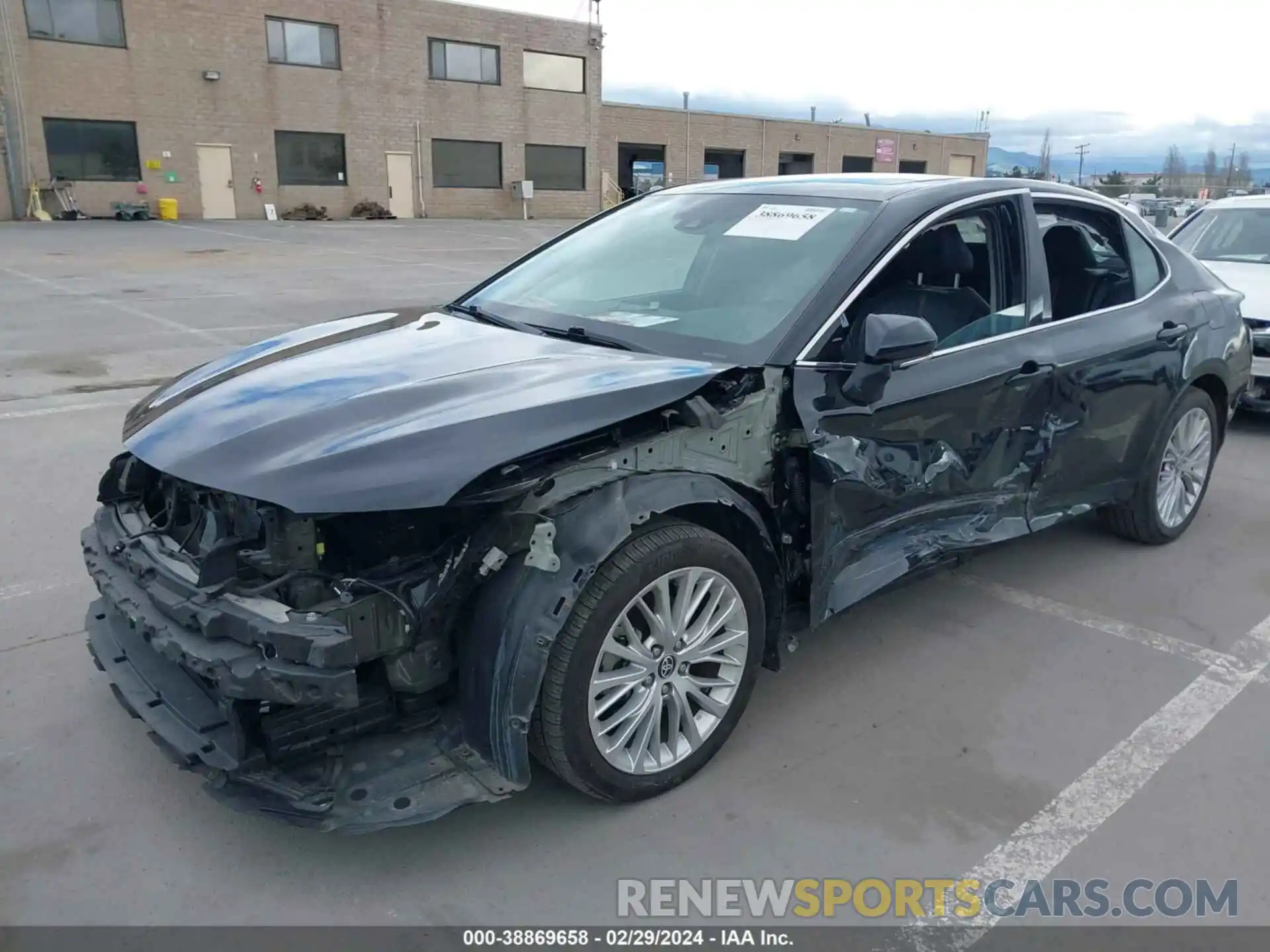 2 Photograph of a damaged car 4T1F31AK4LU013978 TOYOTA CAMRY 2020