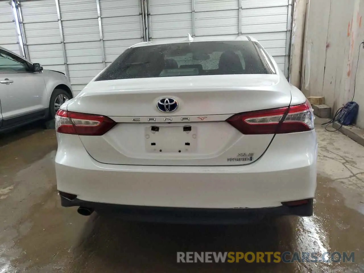 6 Photograph of a damaged car 4T1F31AK4LU519973 TOYOTA CAMRY 2020