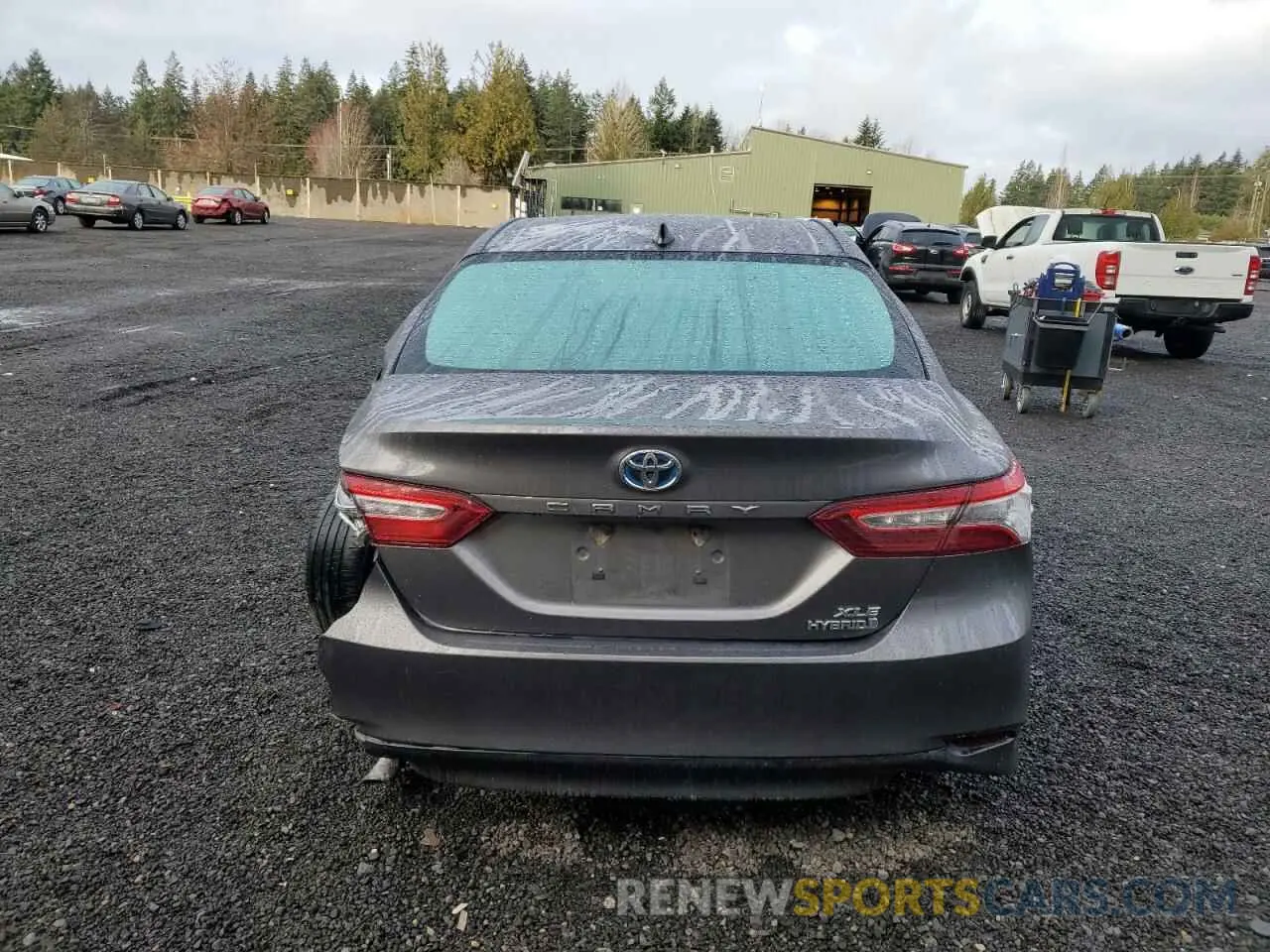 6 Photograph of a damaged car 4T1F31AK4LU521464 TOYOTA CAMRY 2020