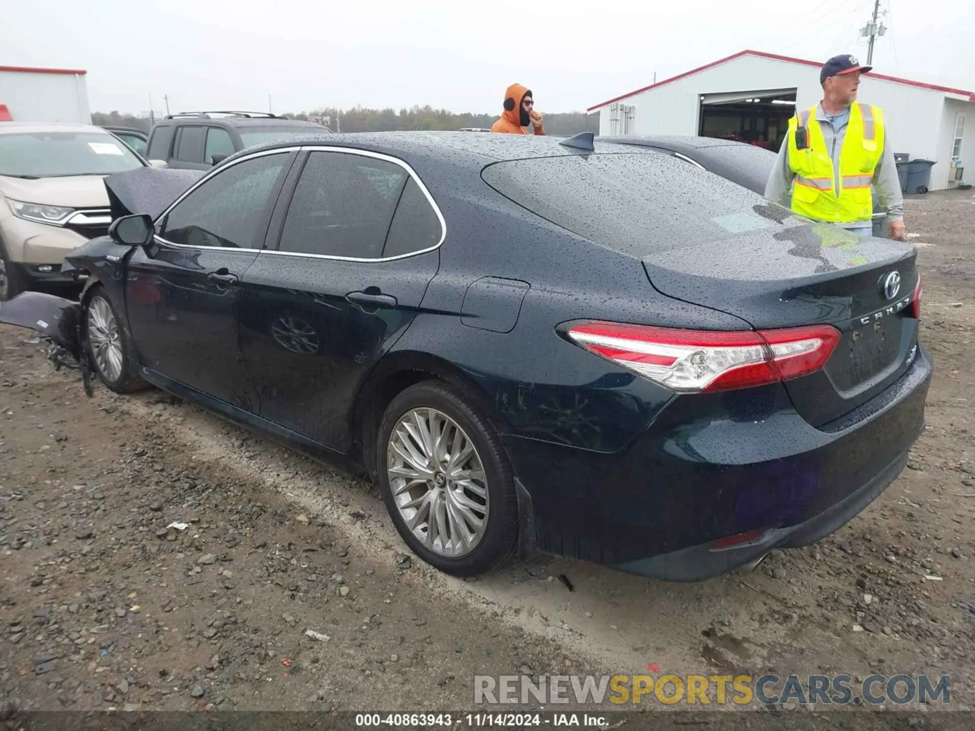 3 Photograph of a damaged car 4T1F31AK4LU530956 TOYOTA CAMRY 2020