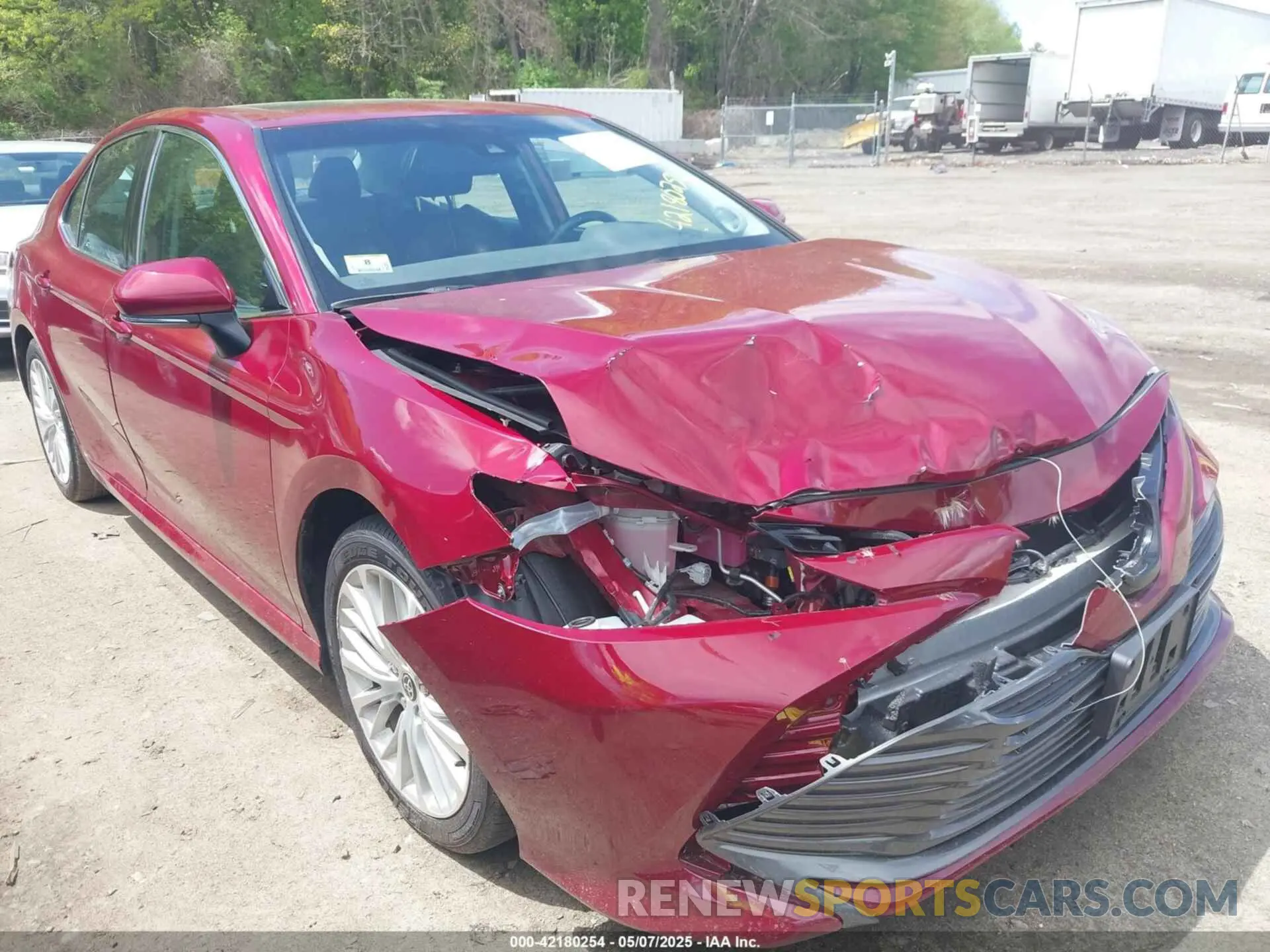 1 Photograph of a damaged car 4T1F31AK4LU536417 TOYOTA CAMRY 2020