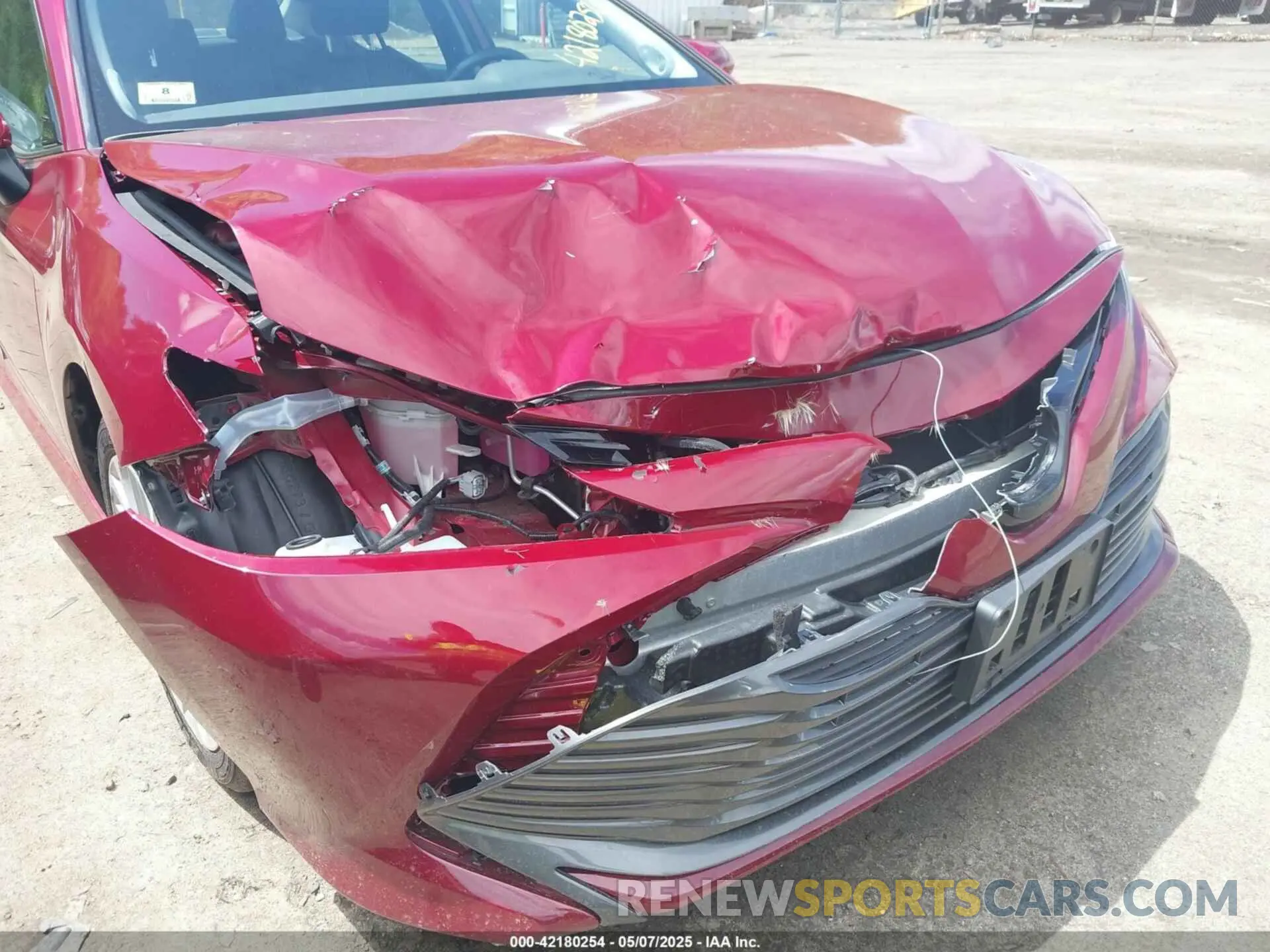6 Photograph of a damaged car 4T1F31AK4LU536417 TOYOTA CAMRY 2020