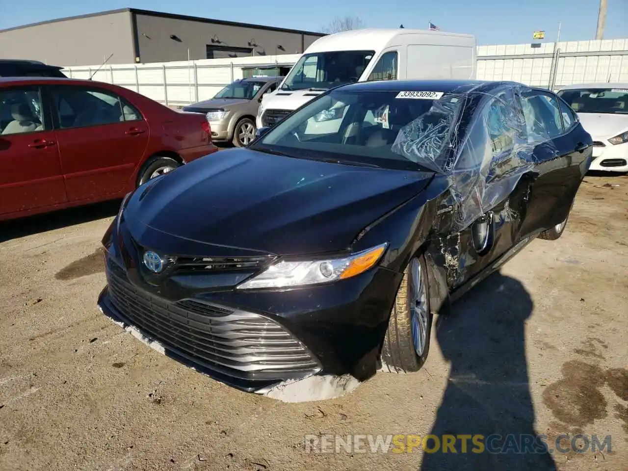 2 Photograph of a damaged car 4T1F31AK4LU545067 TOYOTA CAMRY 2020