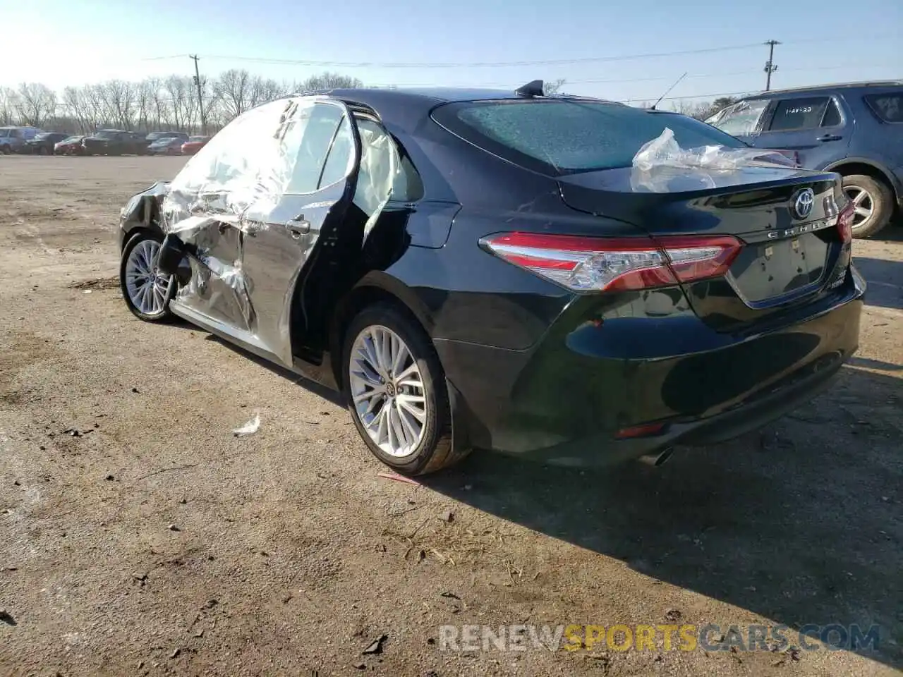 3 Photograph of a damaged car 4T1F31AK4LU545067 TOYOTA CAMRY 2020