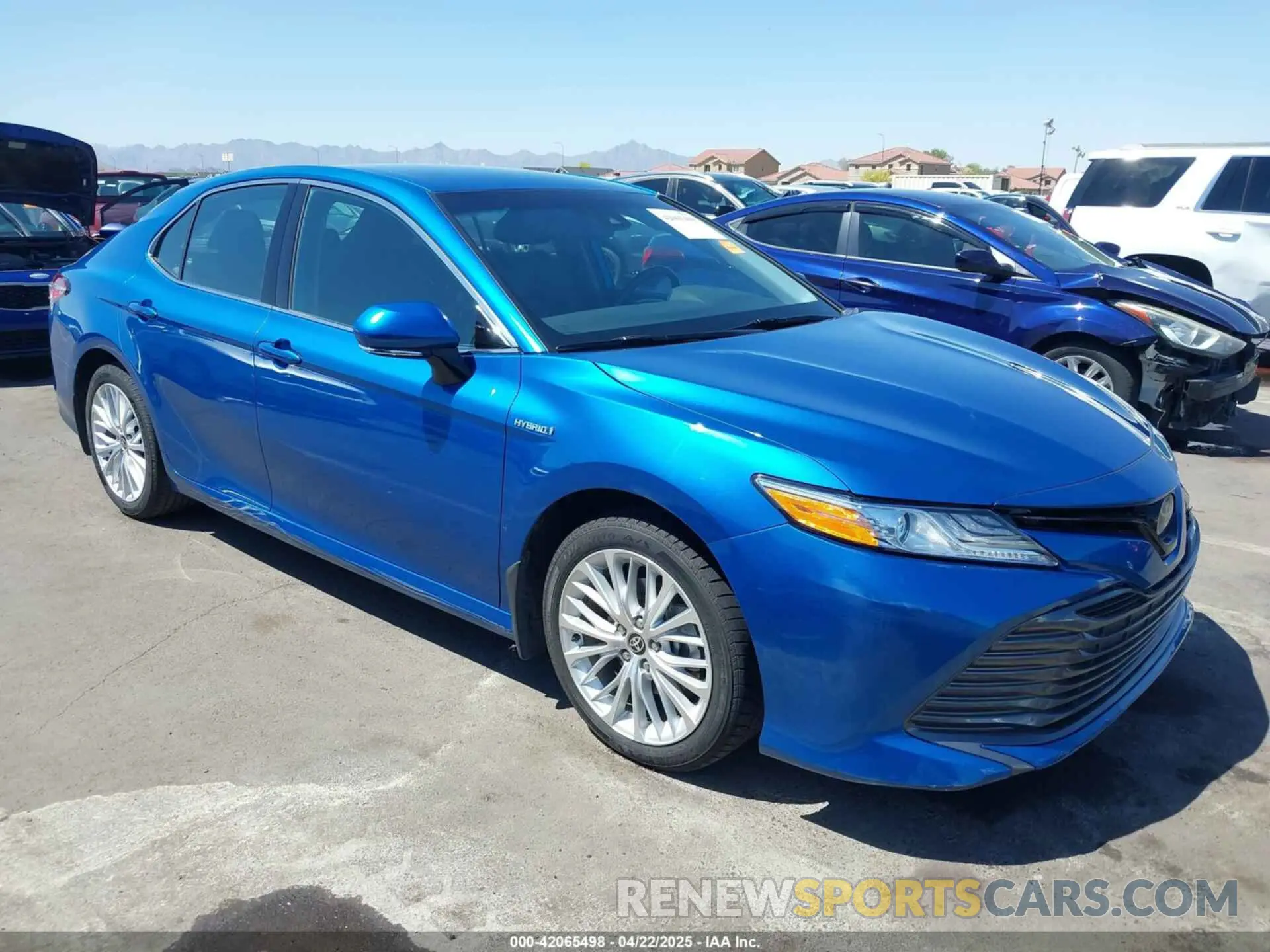 1 Photograph of a damaged car 4T1F31AK5LU016601 TOYOTA CAMRY 2020