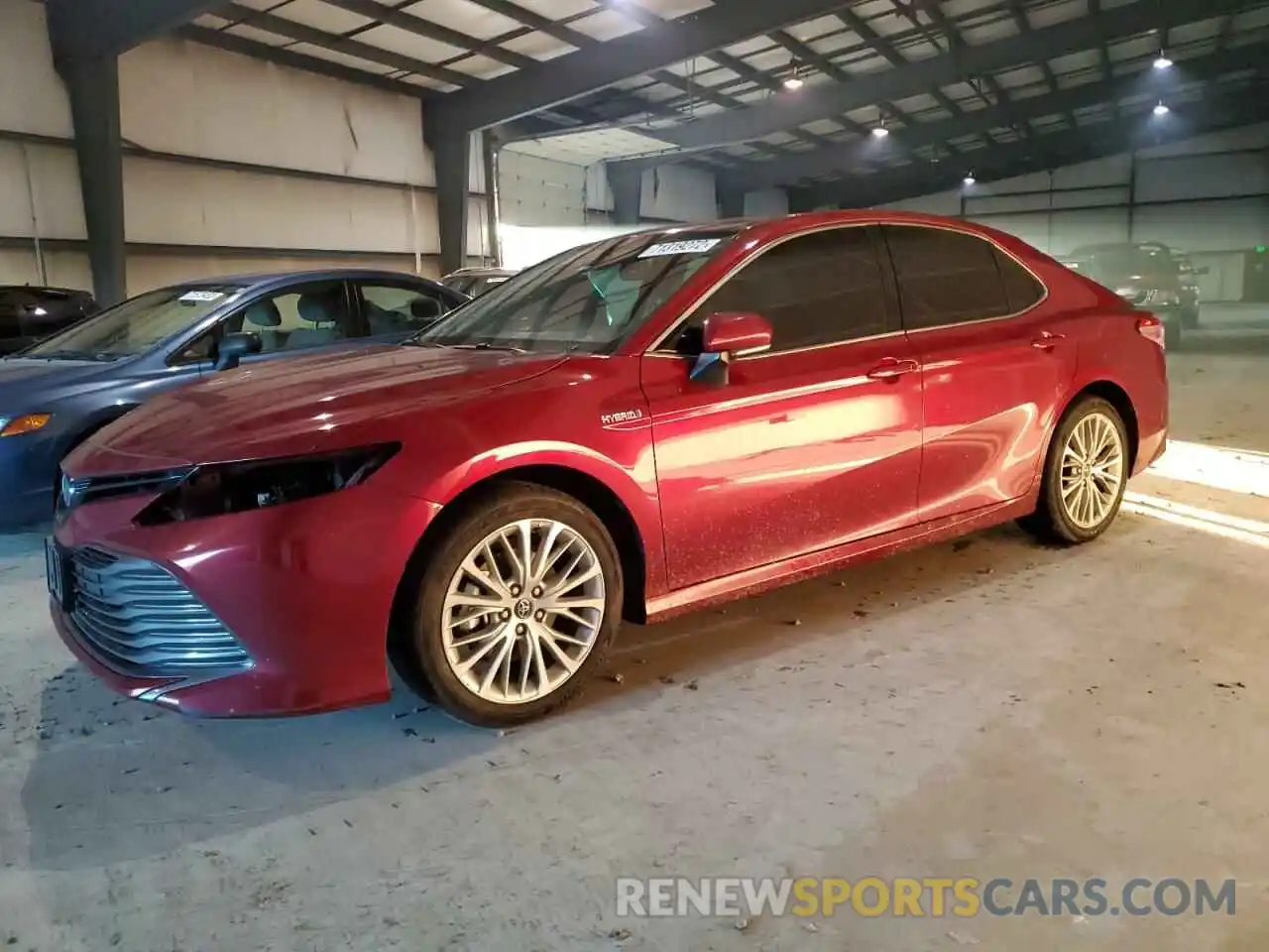 1 Photograph of a damaged car 4T1F31AK5LU523529 TOYOTA CAMRY 2020