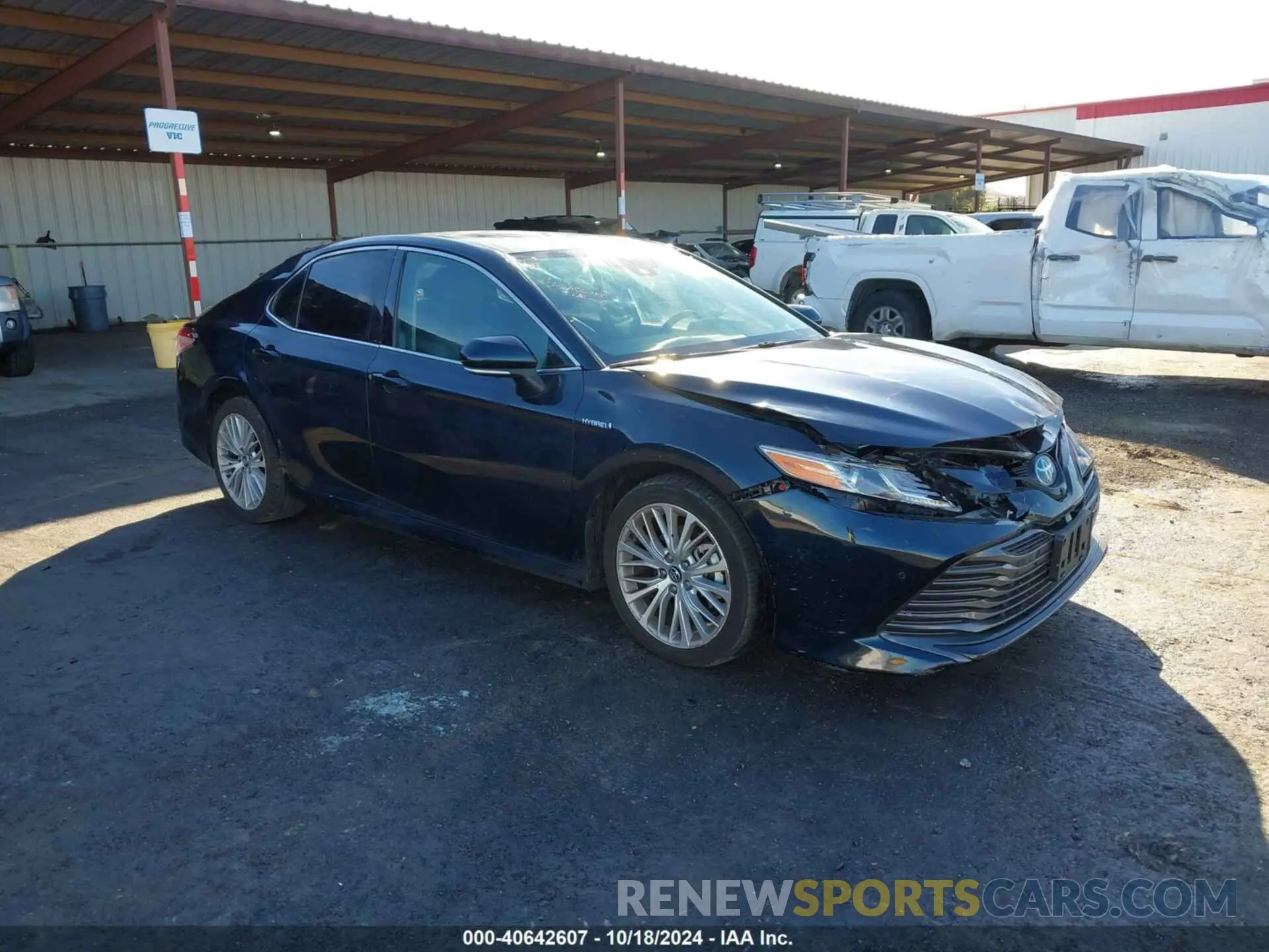 1 Photograph of a damaged car 4T1F31AK5LU525118 TOYOTA CAMRY 2020