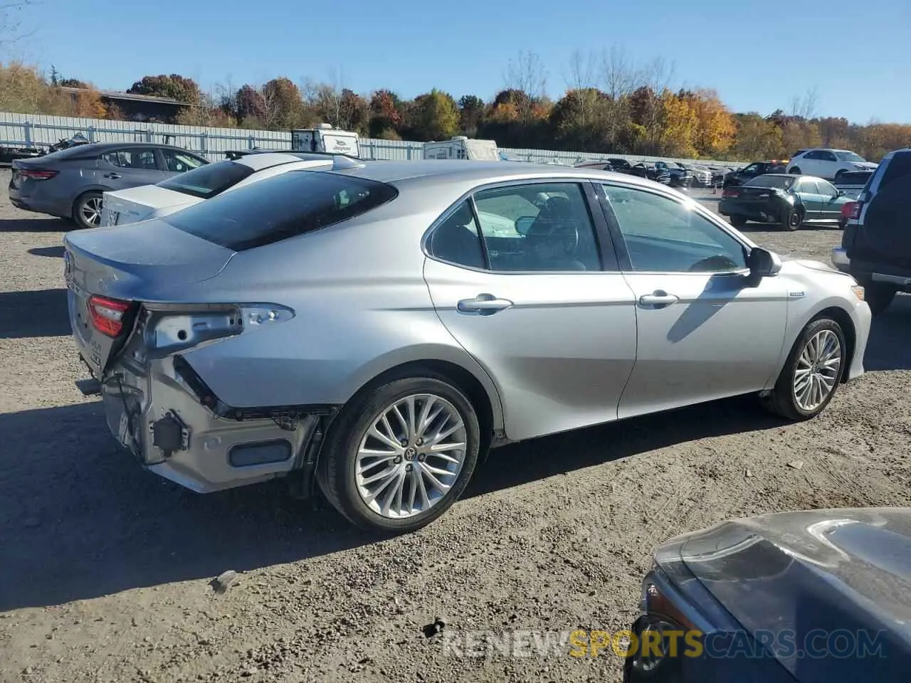 3 Photograph of a damaged car 4T1F31AK5LU537236 TOYOTA CAMRY 2020