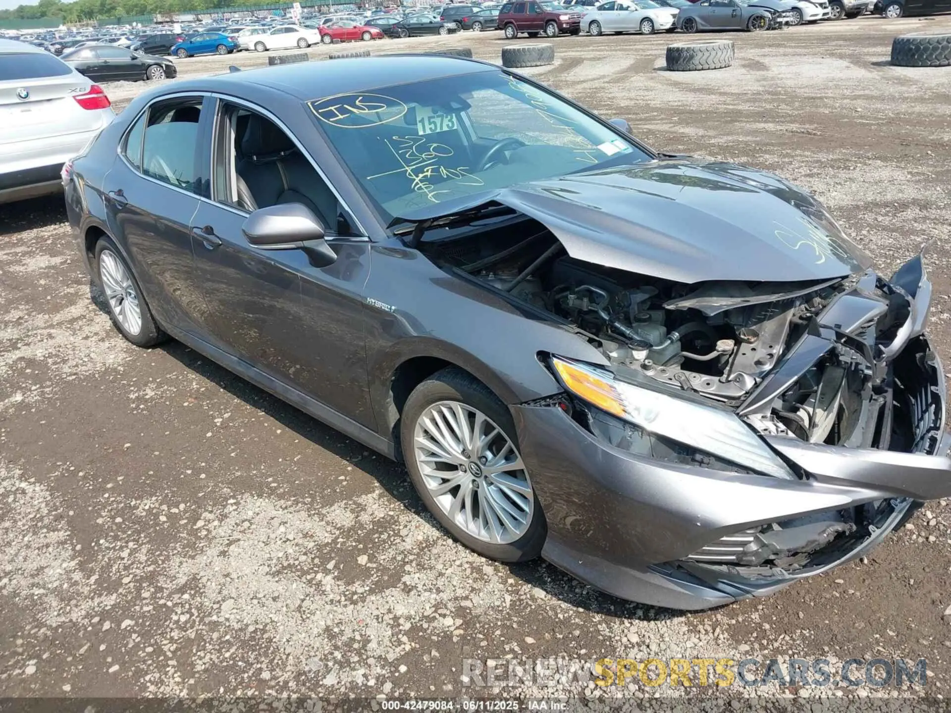 1 Photograph of a damaged car 4T1F31AK6LU526262 TOYOTA CAMRY 2020