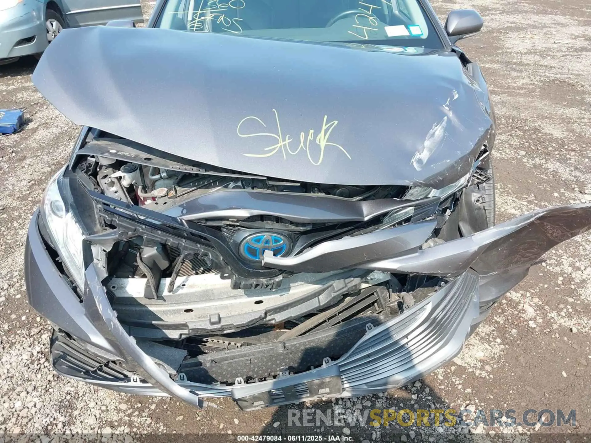 6 Photograph of a damaged car 4T1F31AK6LU526262 TOYOTA CAMRY 2020