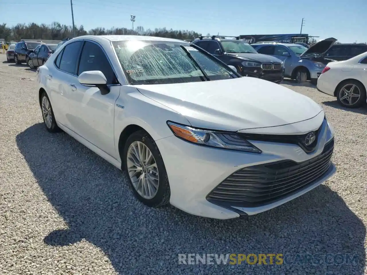 1 Photograph of a damaged car 4T1F31AK6LU537620 TOYOTA CAMRY 2020