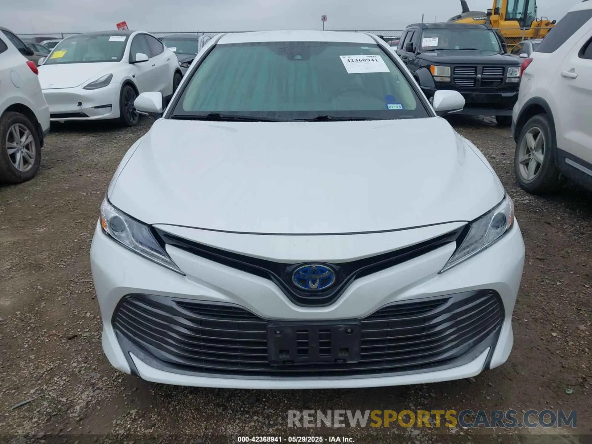 12 Photograph of a damaged car 4T1F31AK6LU540730 TOYOTA CAMRY 2020