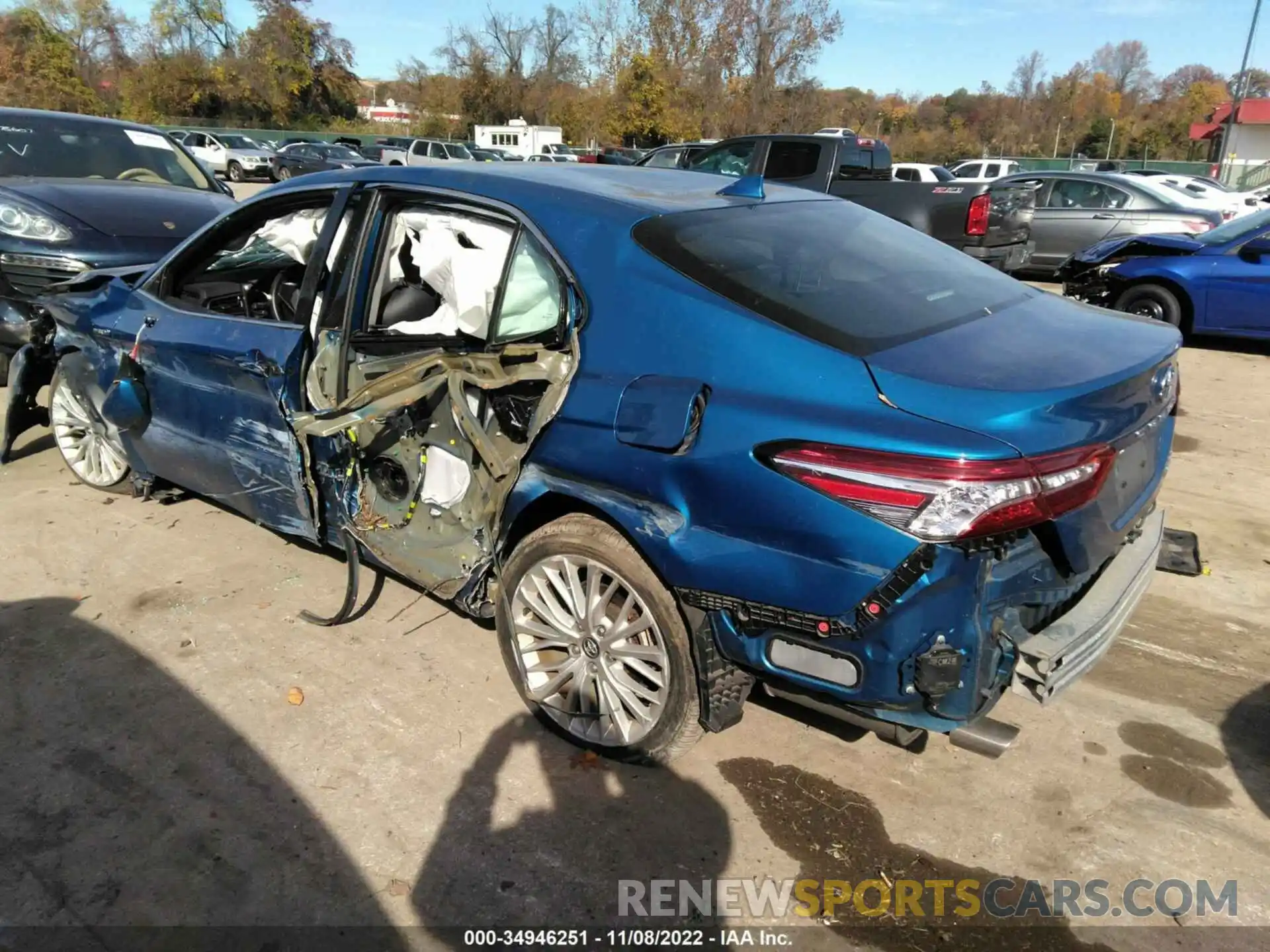 3 Photograph of a damaged car 4T1F31AK7LU009794 TOYOTA CAMRY 2020