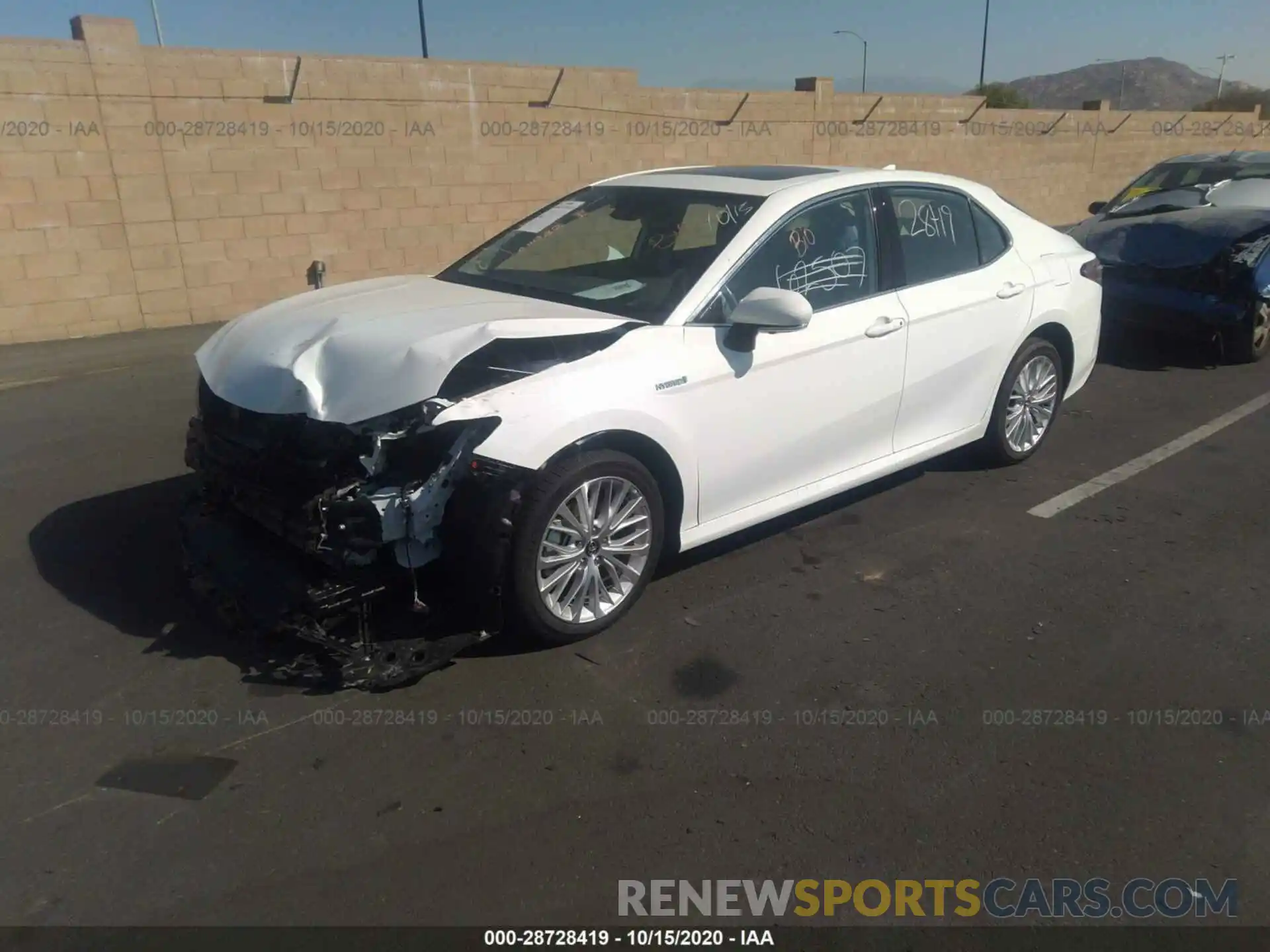 2 Photograph of a damaged car 4T1F31AK7LU010573 TOYOTA CAMRY 2020