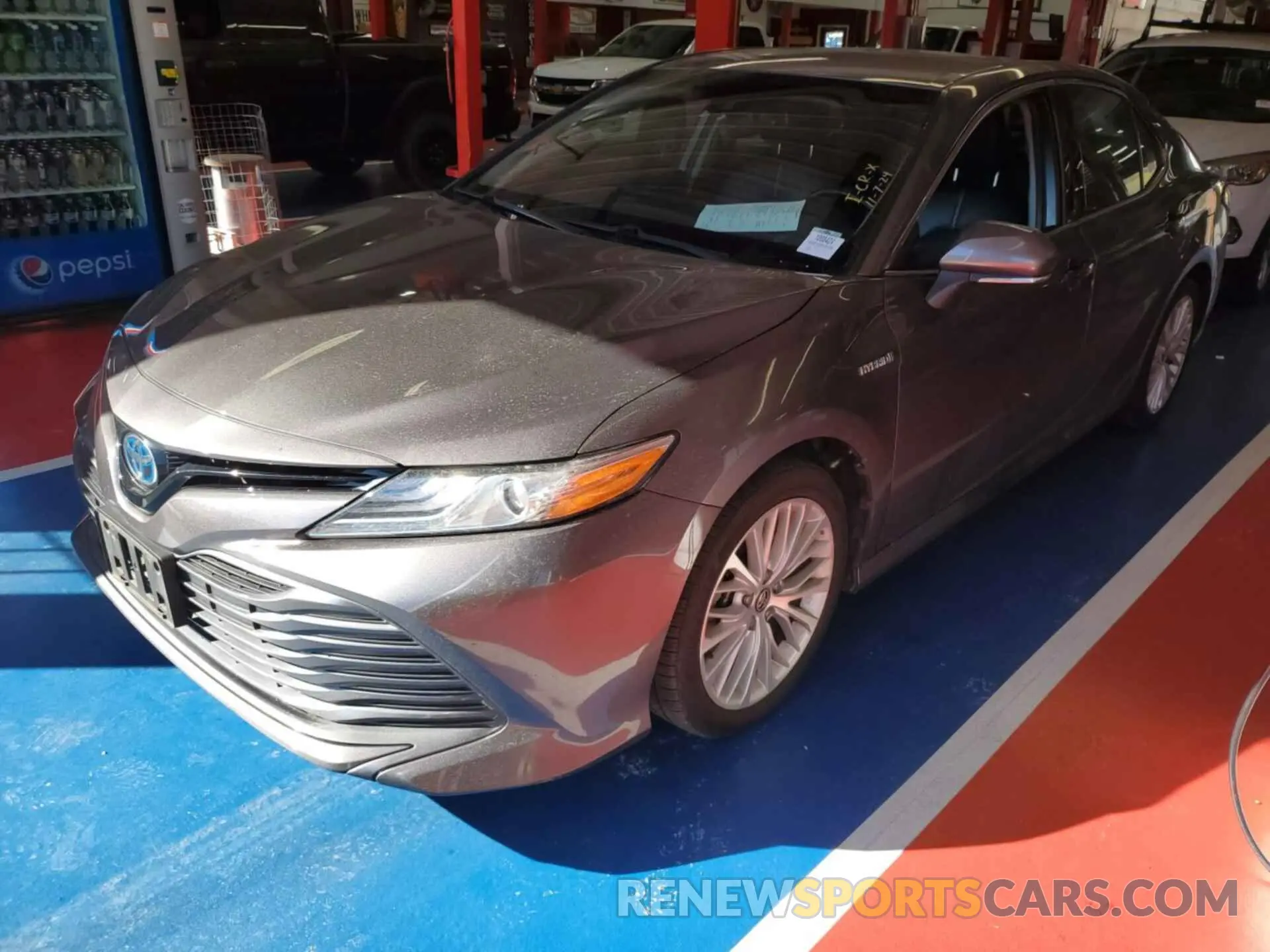 27 Photograph of a damaged car 4T1F31AK7LU014980 TOYOTA CAMRY 2020
