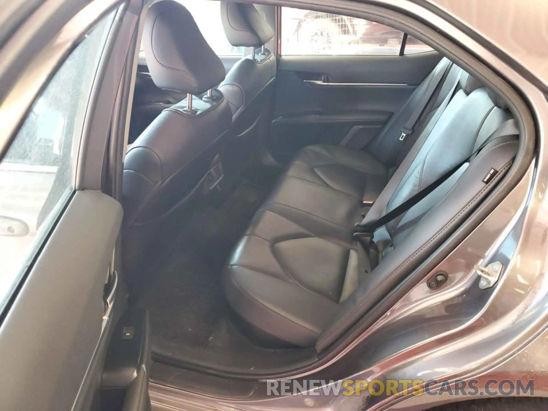7 Photograph of a damaged car 4T1F31AK7LU014980 TOYOTA CAMRY 2020