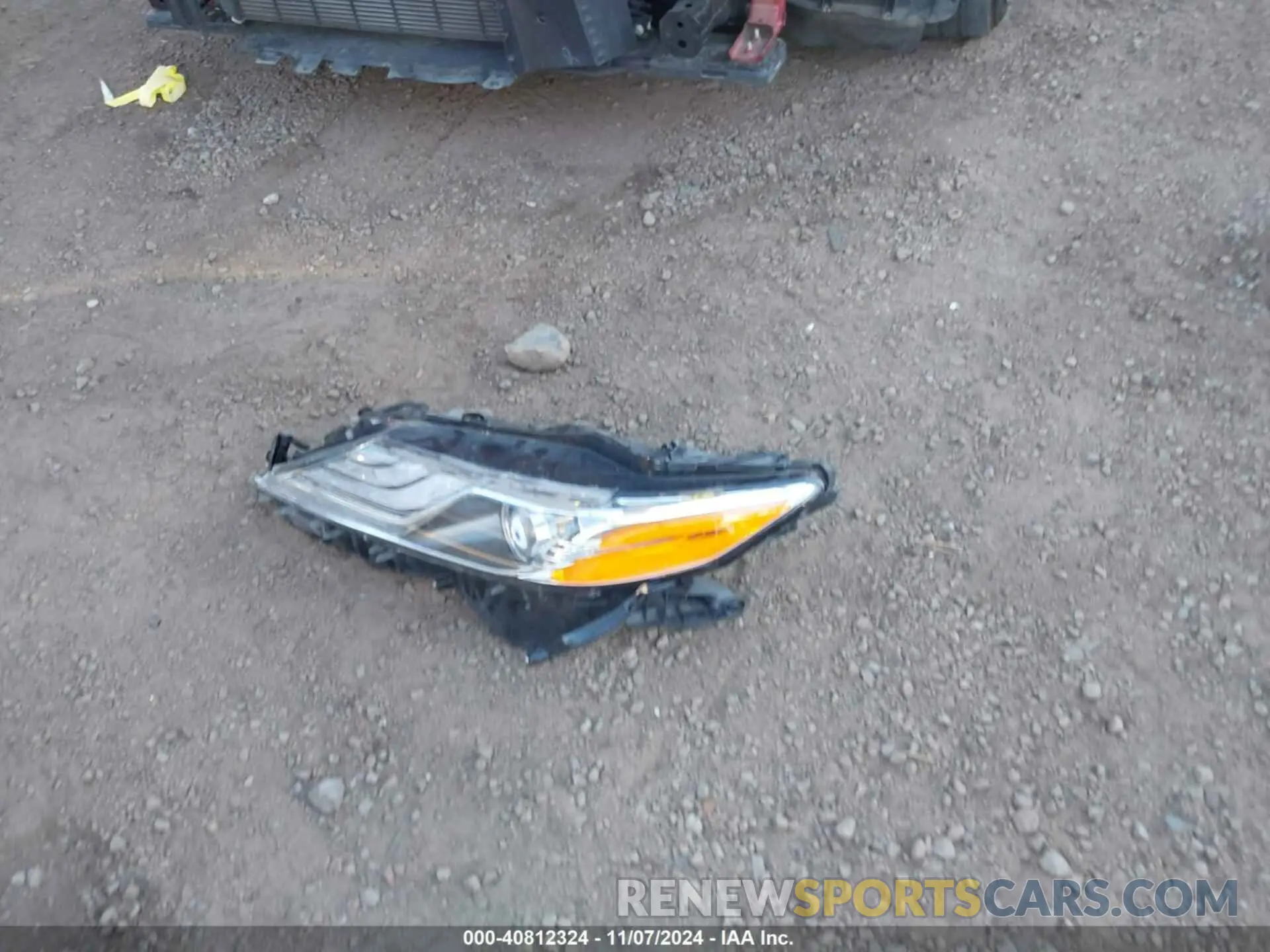 12 Photograph of a damaged car 4T1F31AK7LU535925 TOYOTA CAMRY 2020