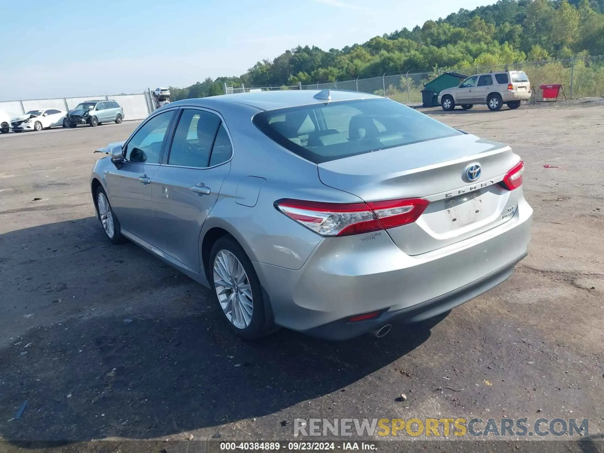 3 Photograph of a damaged car 4T1F31AK8LU009545 TOYOTA CAMRY 2020