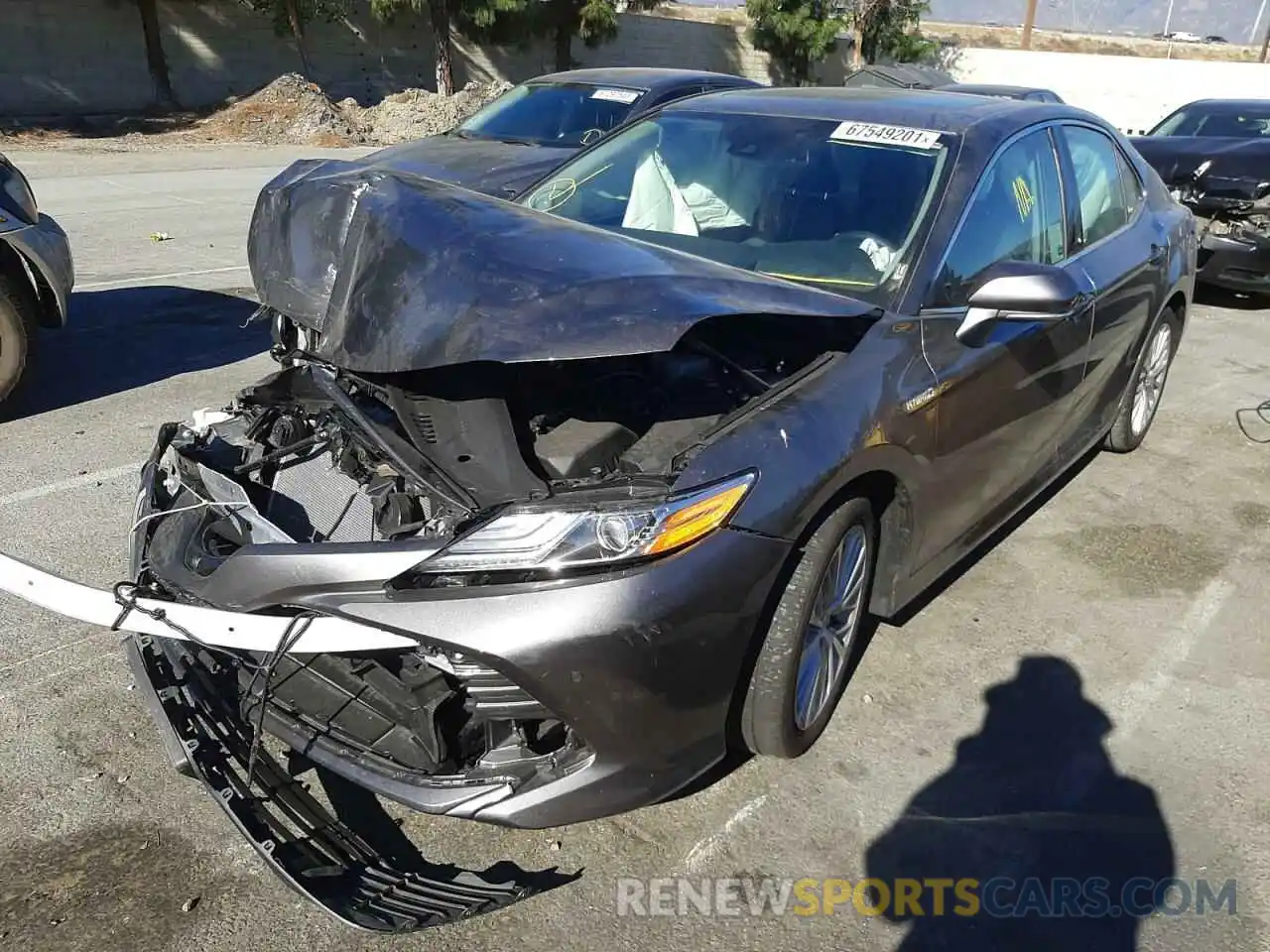 2 Photograph of a damaged car 4T1F31AK9LU018710 TOYOTA CAMRY 2020