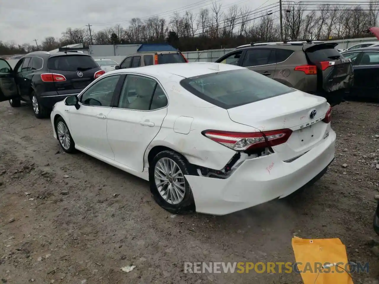 2 Photograph of a damaged car 4T1F31AK9LU019128 TOYOTA CAMRY 2020