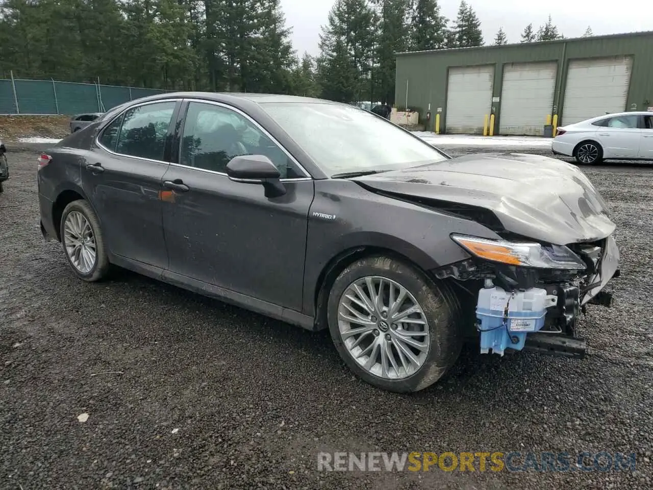 4 Photograph of a damaged car 4T1F31AK9LU519788 TOYOTA CAMRY 2020
